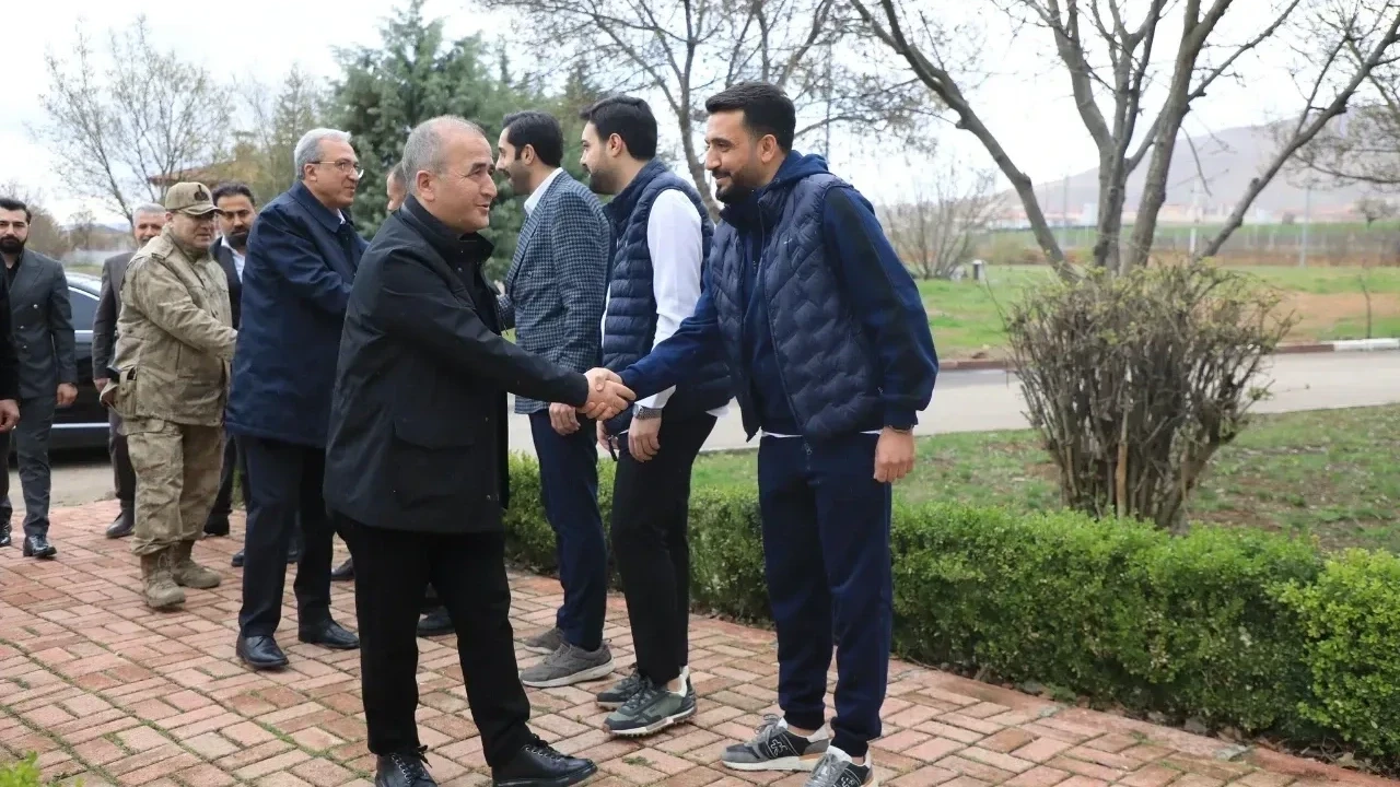 Elazığ'a Değer Katan İsim: Vali Numan Hatipoğlu