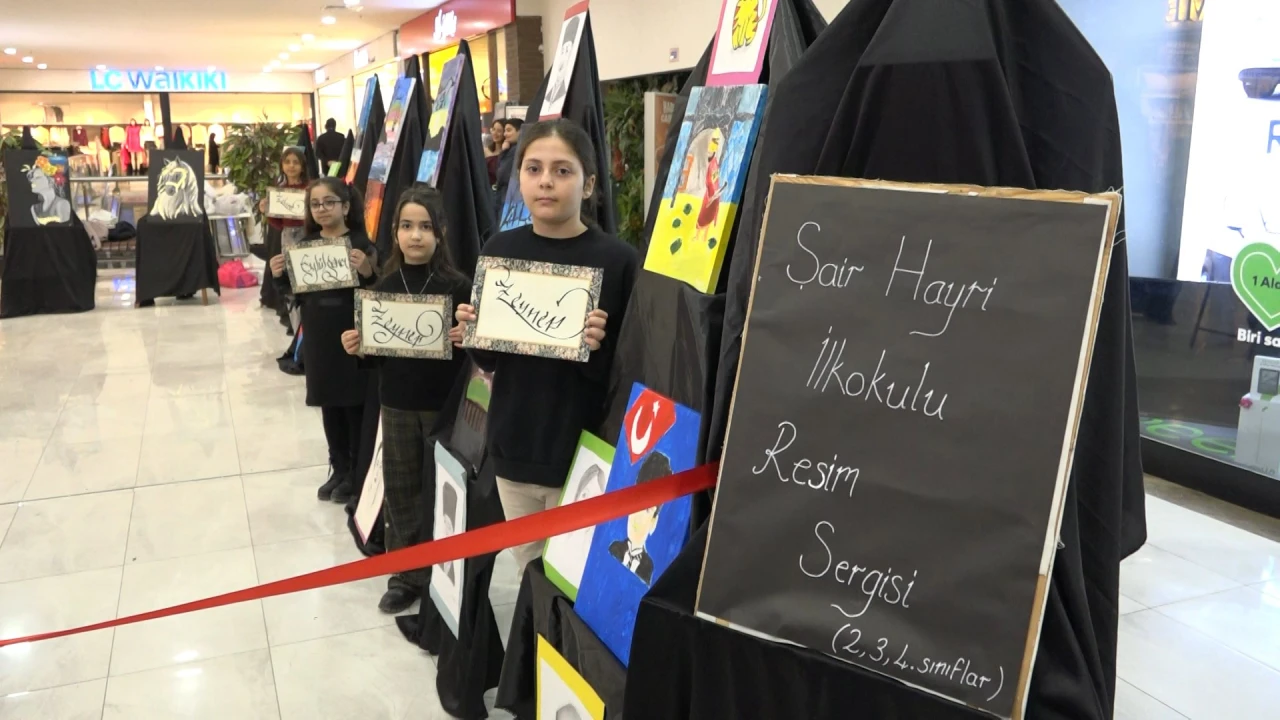 Elazığ'da Minik Ressamların Büyük Sergisi: 'Geleceğin Sanatçılarının Ellerinden'