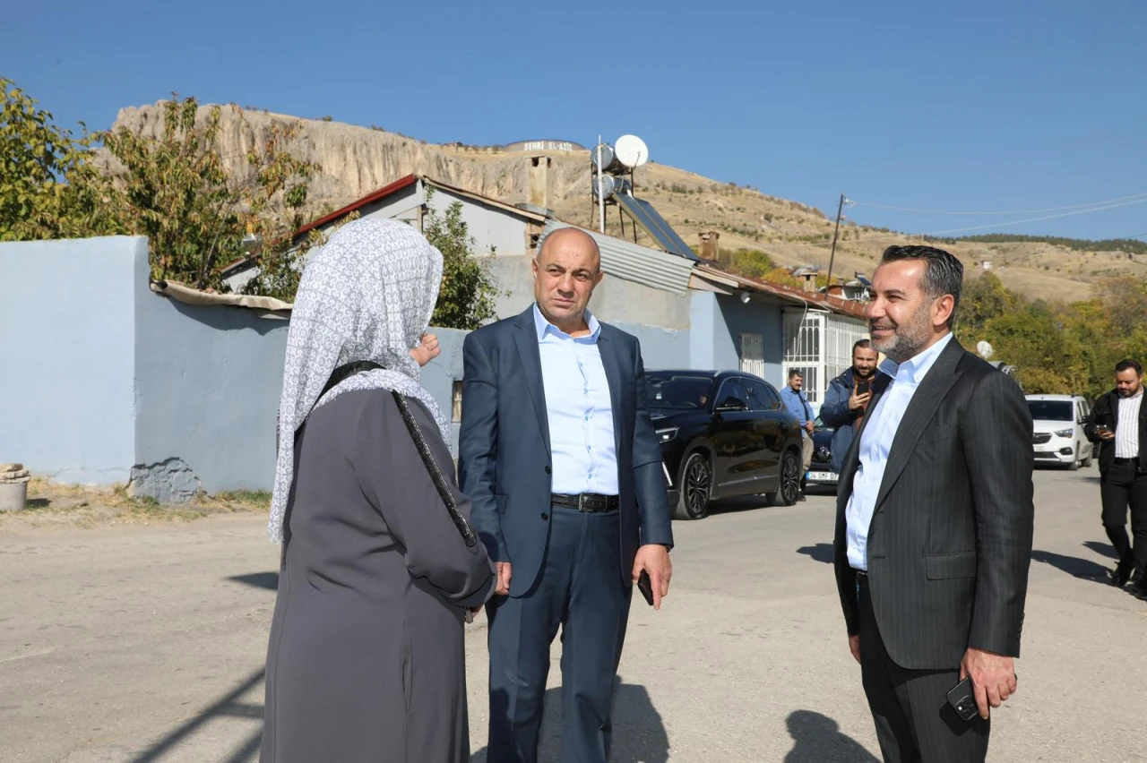 Başkan Şerifoğulları'ndan Ulukent Mahallesi'ne Çıkartma