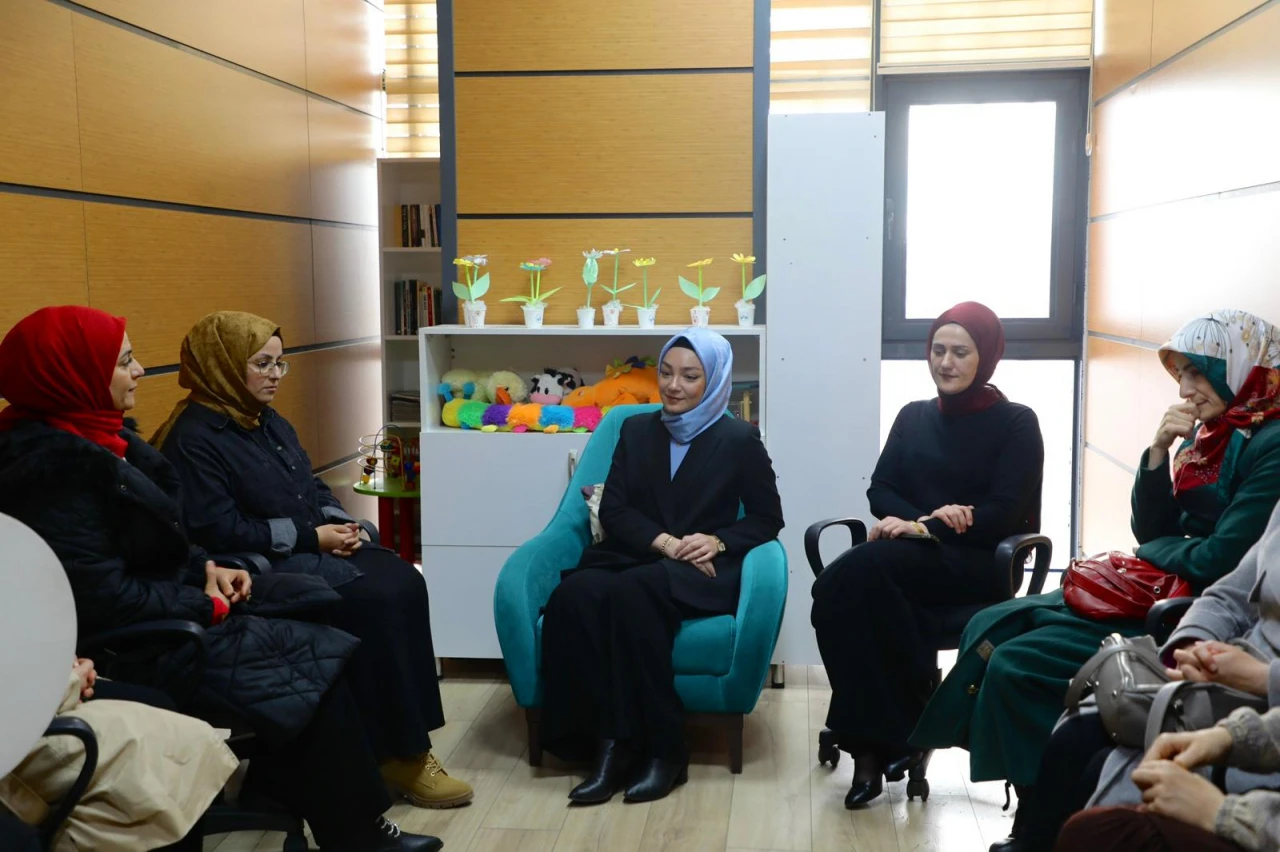 Elazığ Belediyesi'nden Aile Yılına Özel 'Evlilik ve Aile Bağları Grup Terapileri'