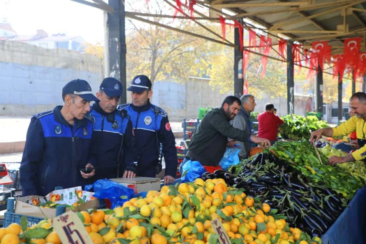 Elazığ Belediyesi'nden Semt Pazarlarına Sıkı Denetim