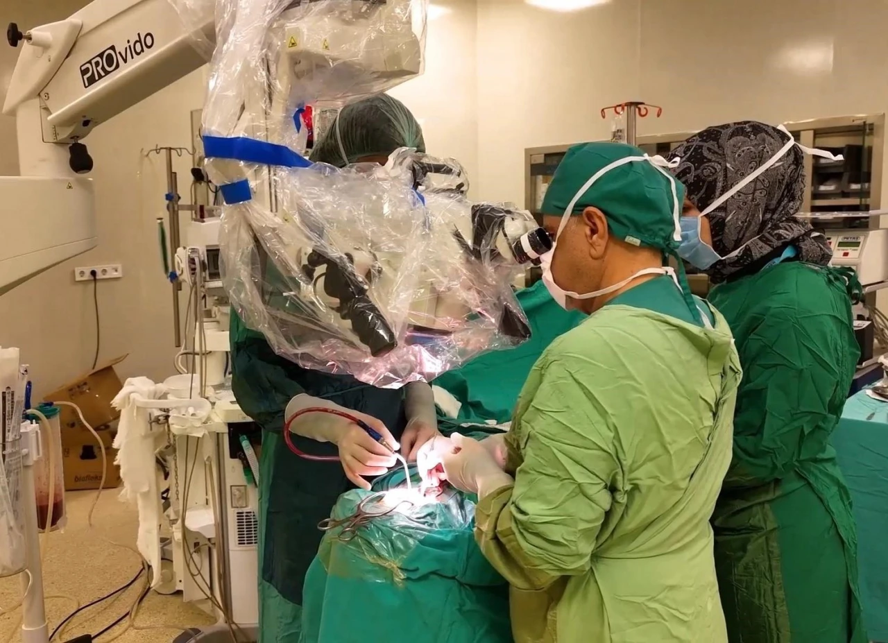 Prof. Dr. Erol'dan Beyin Tümörleri Uyarısı: Belirtiler Göz Ardı Edilmemeli