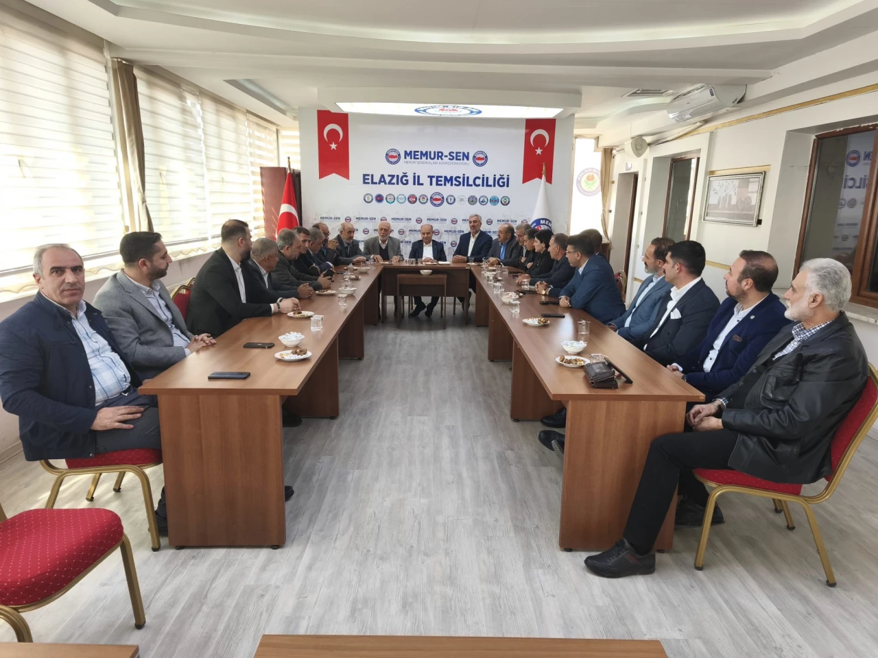 İçişleri Bakan Yardımcısı Mehmet Aktaş'tan Memur-Sen Elazığ İl Temsilciliğine Ziyaret