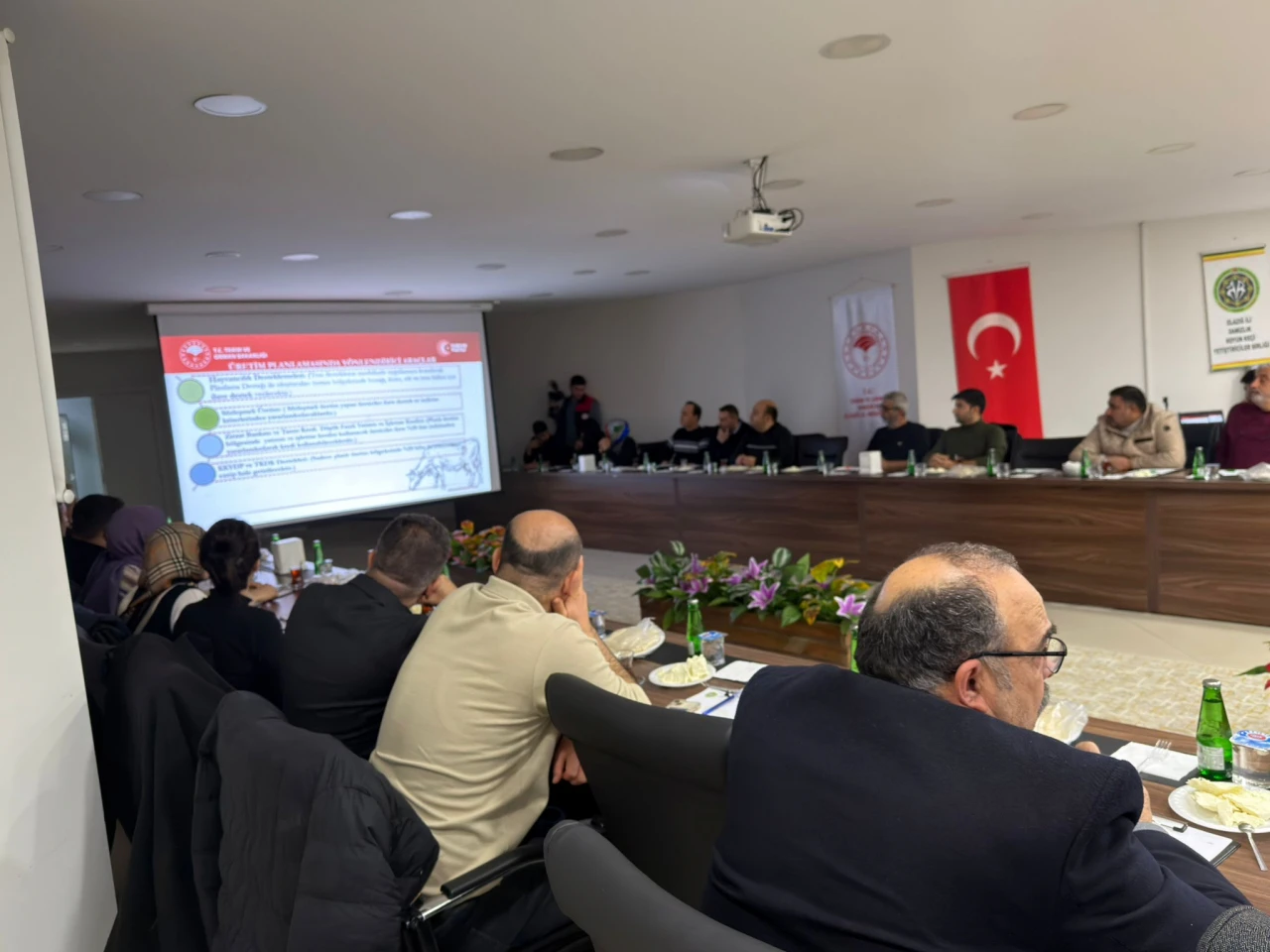 Elazığ'da Hayvansal Üretim Planlaması Toplantısı: 2026 Hedefleri Masaya Yatırıldı