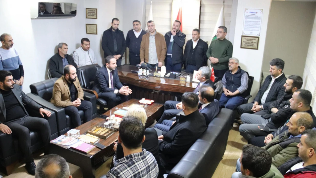 CHP Heyetinden Hizmet-İş Sendikası Elazığ Şubesi'ne Ziyaret