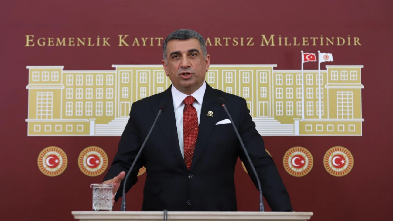 CHP'li Gürsel Erol'dan Sert Çıkış: 'Elazığ'ın Gerçek Sorunları 2026 Bütçesinde Yine Görmezden Gelindi'