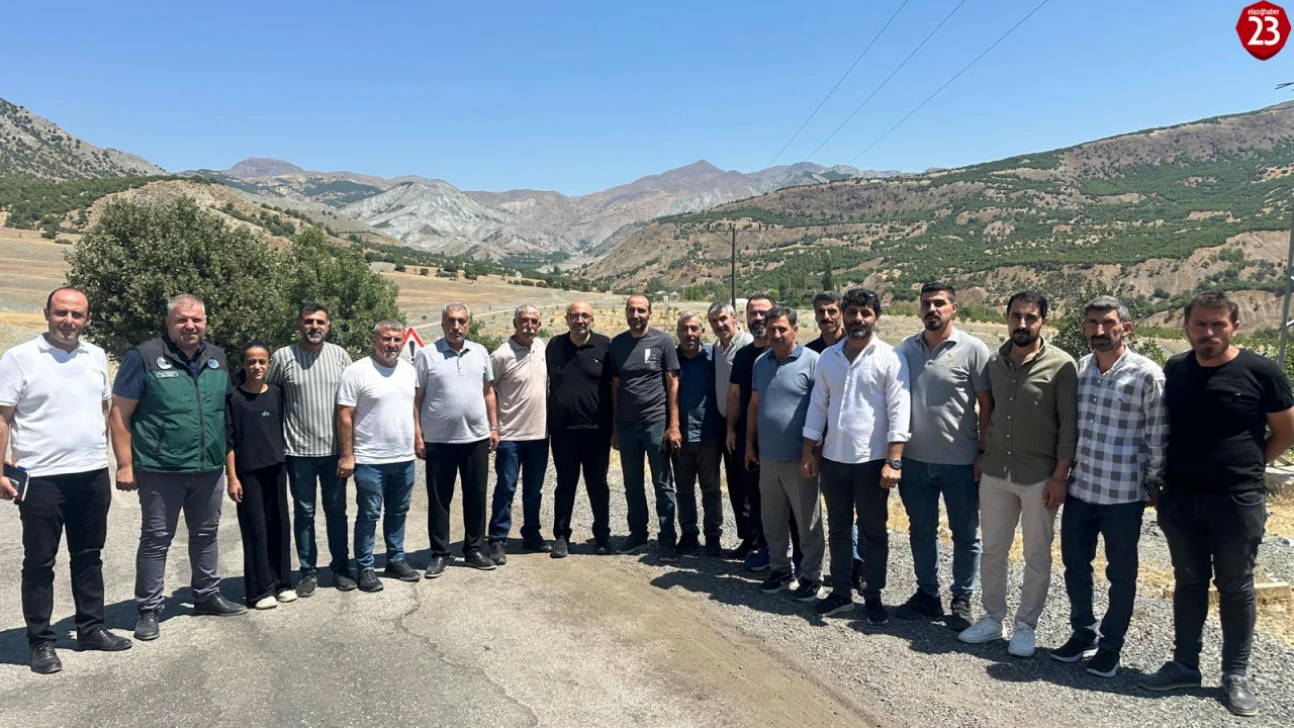 Ejder Açıkkapı, 'Adım Adım Elazığ' Kapsamında Palu'da Vatandaşlarla Buluştu