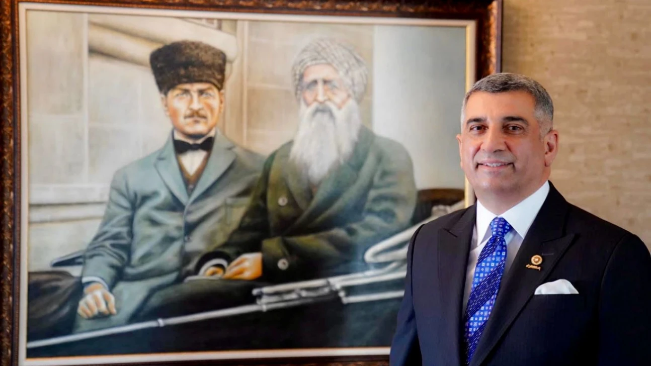 Gürsel Erol'dan Sumud Filosu'na Selam, Elazığspor'a Destek