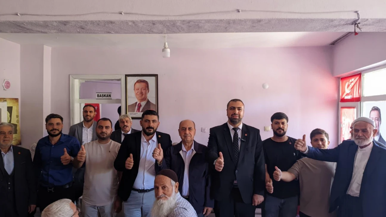 Saadet Partisi'nden Bir Günde İki Kongre: Kovancılar ve Palu'da Yoğun Katılım