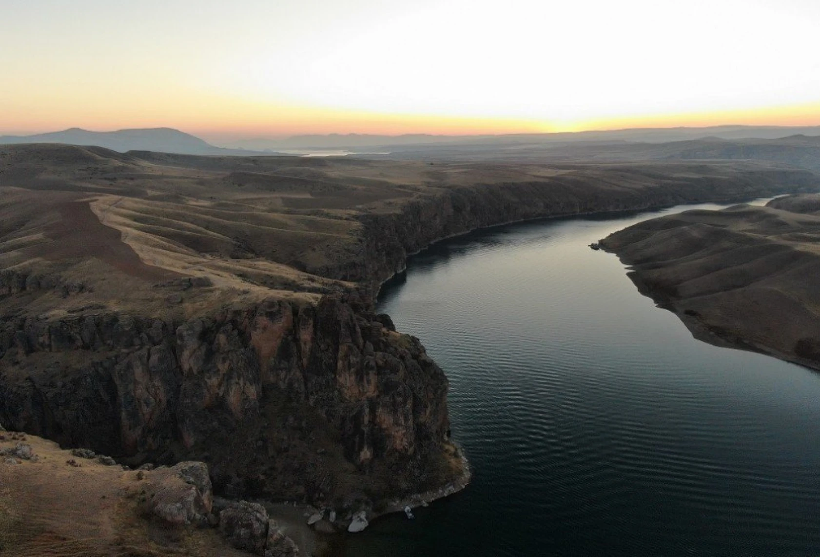 Elazığ'da 9 Milyon Yıllık Yeni Keşif Kanyonları Bir De Böyle Görün