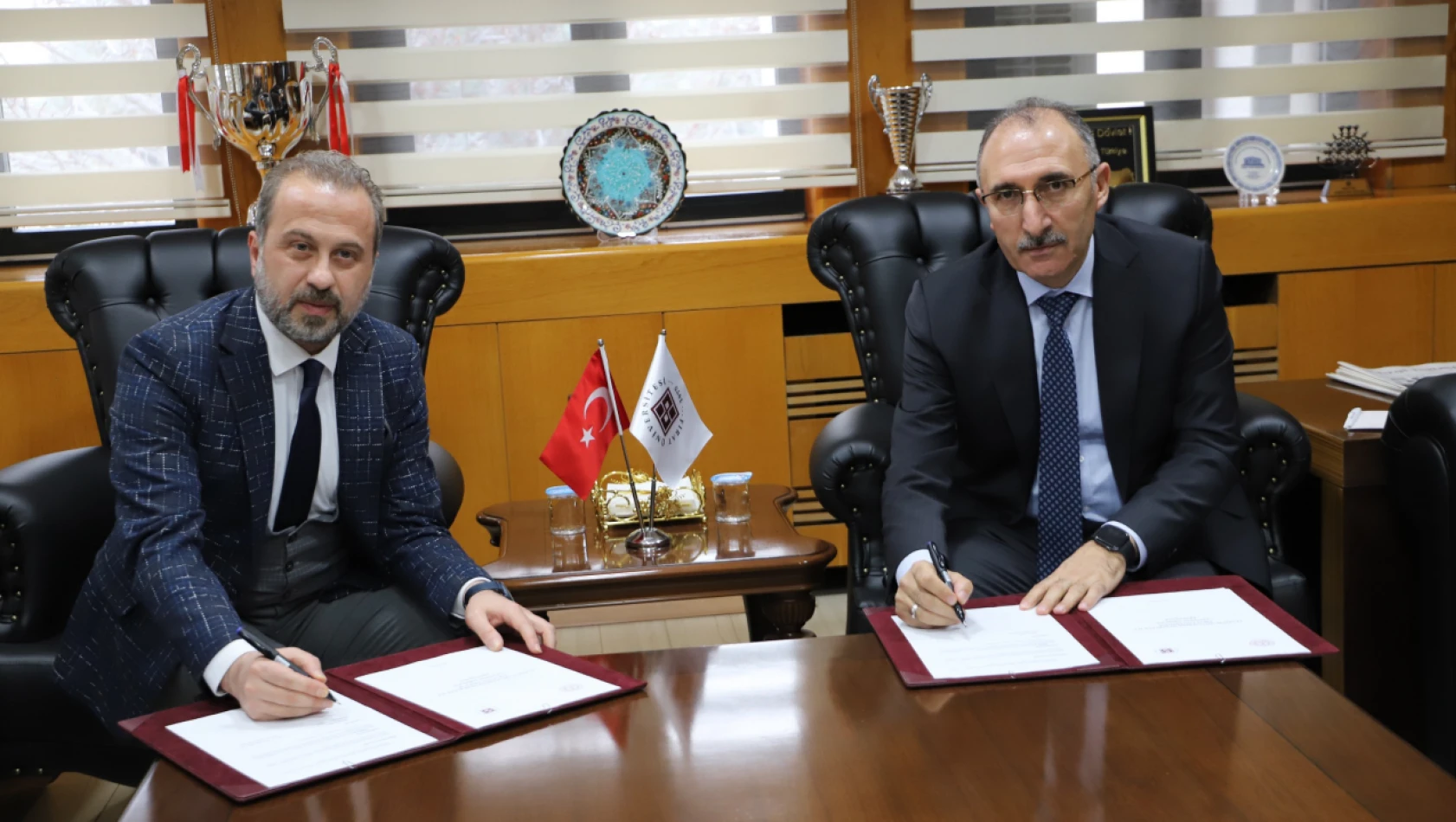 Fırat Üniversitesi ile İl Milli Eğitim Müdürlüğü Arasında Eğitim İş Birliği Protokolü İmzalandı