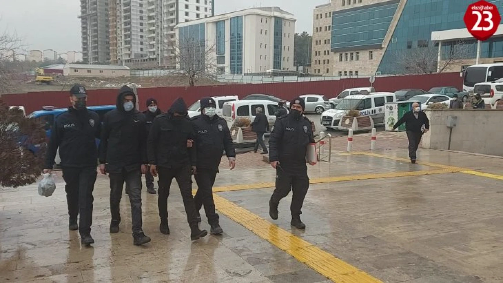 Kablo Hırsızları Polisten Kaçamadı