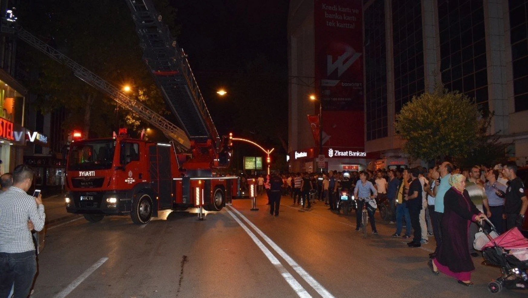 Malatya'da otel yangını korkuttu