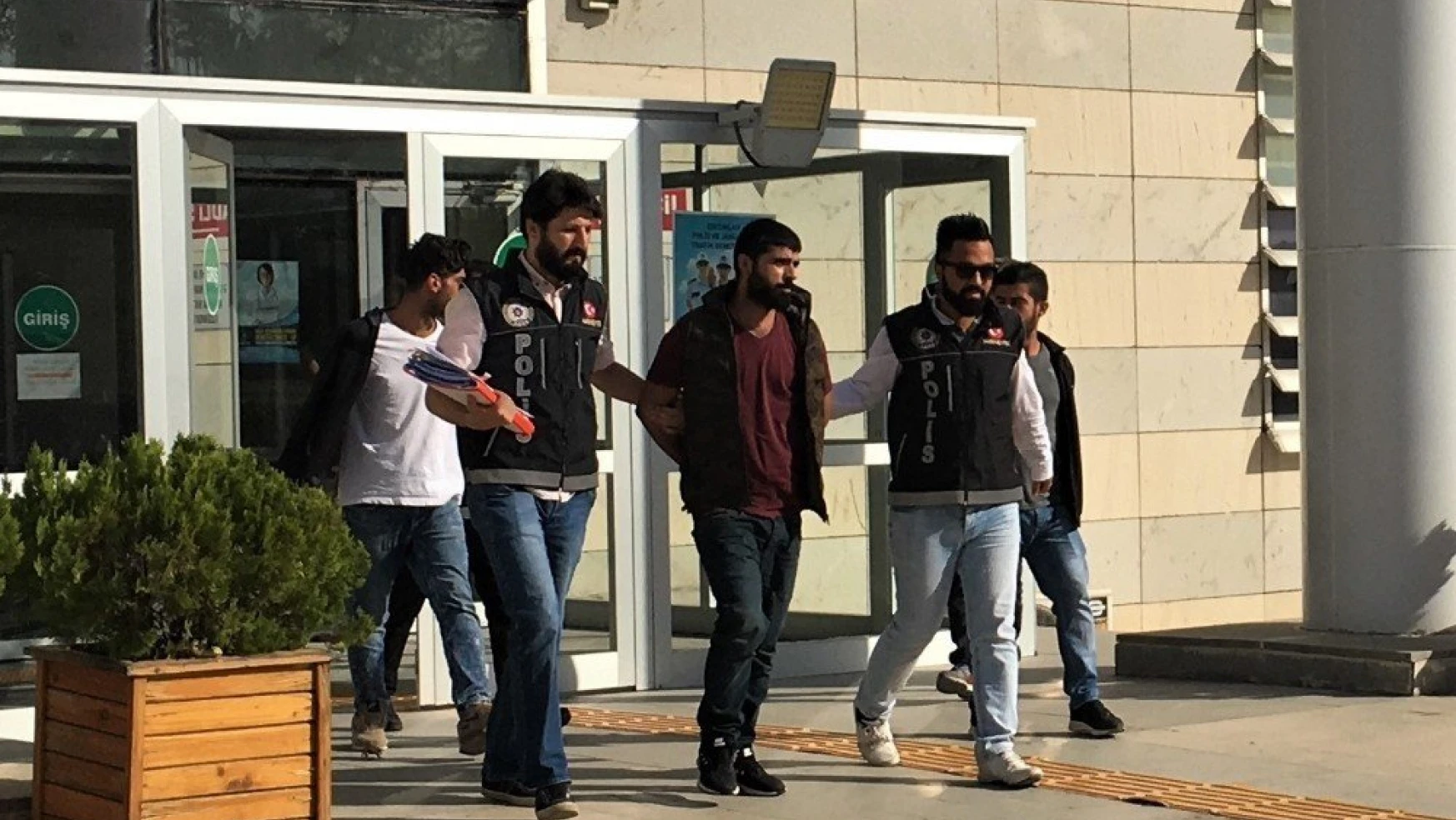 Elazığ'da Uyuşturucu Operasyonu, 2 Tutuklama