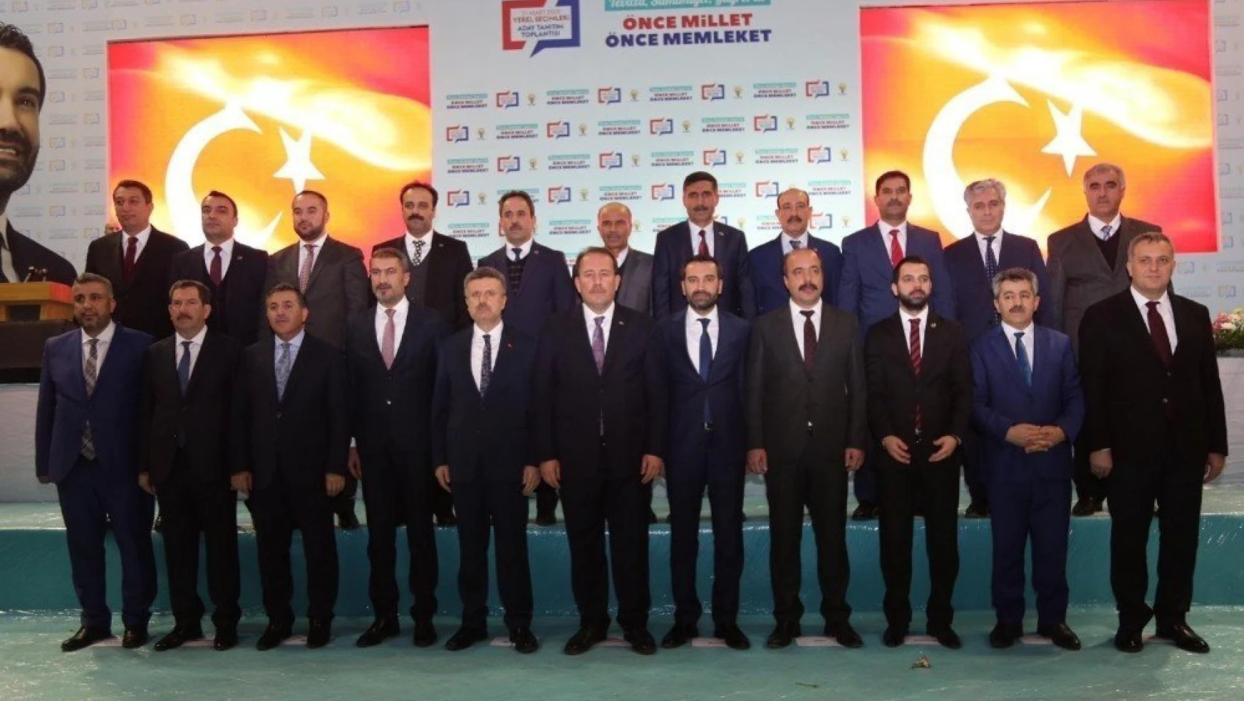 AK Parti Elazığ'da İlçe ve Belde Belediye Başkan Adaylarını Tanıttı