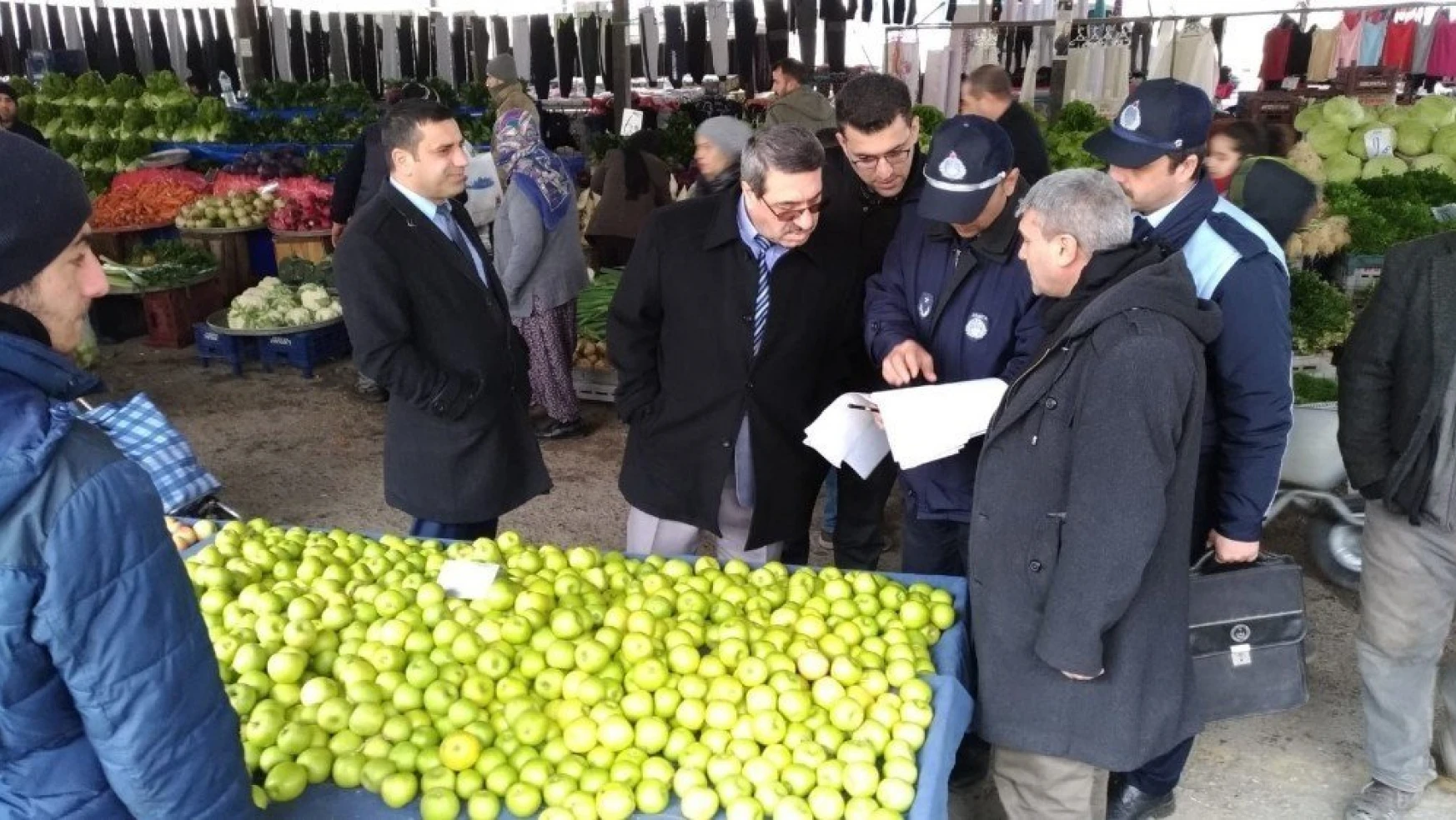 Elazığ'da Pazar ve Marketlerde Fiyat Denetimi Yapıldı