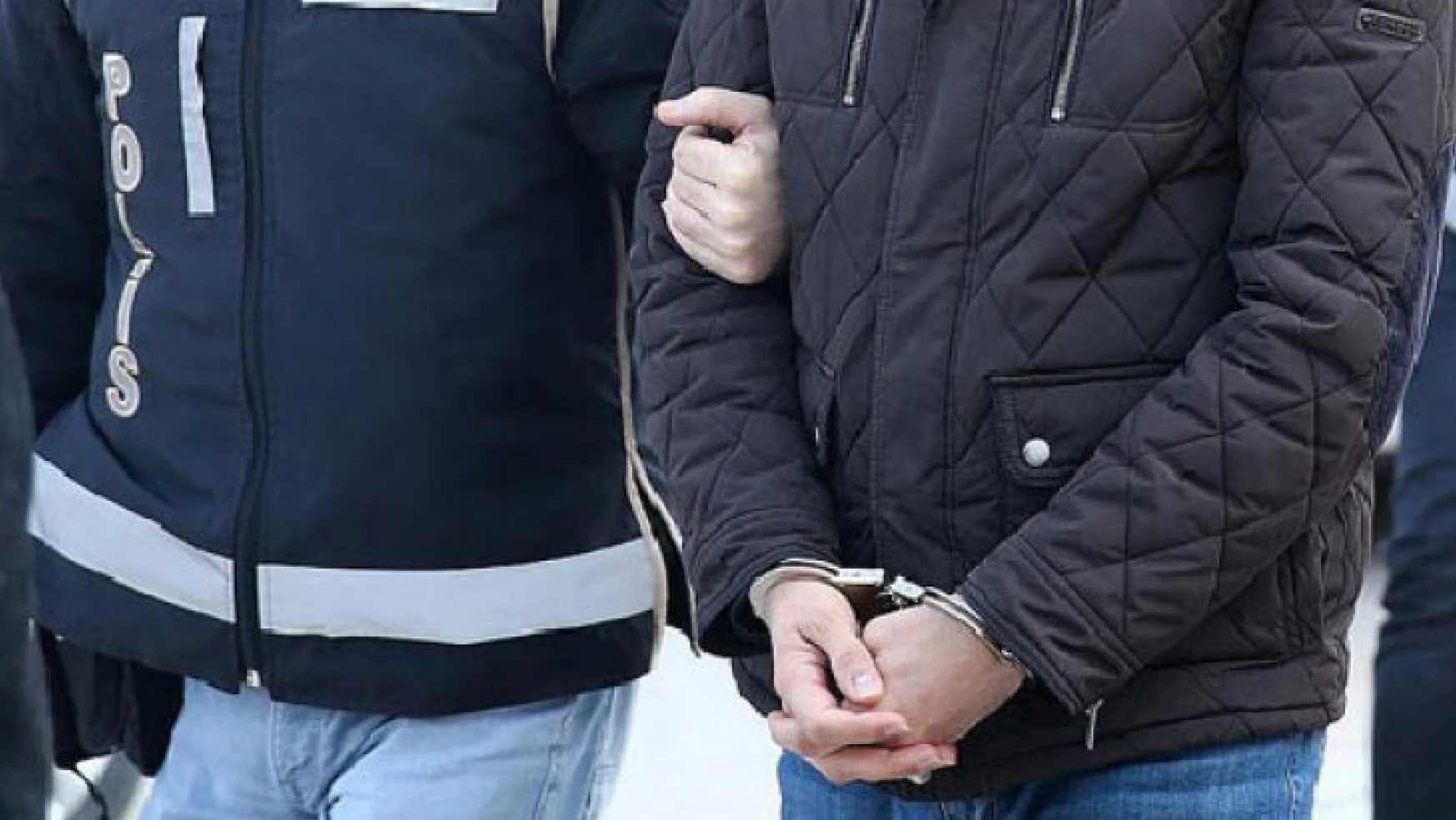 51 Yıl Hapis Cezası Alan FETÖ'cü Eski Amir Yakalandı