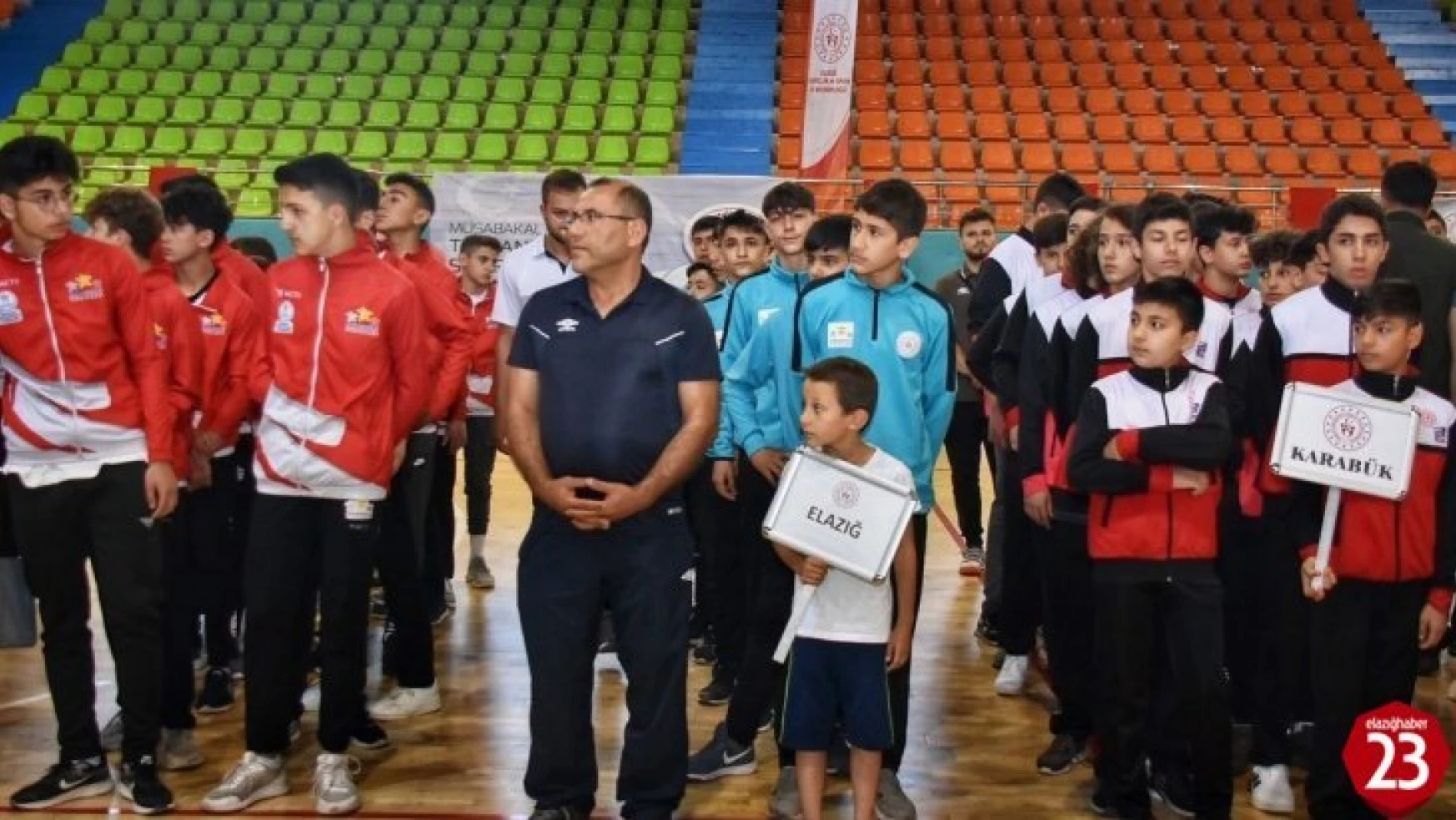 Analig Hentbol yarı finalleri Elazığ'da