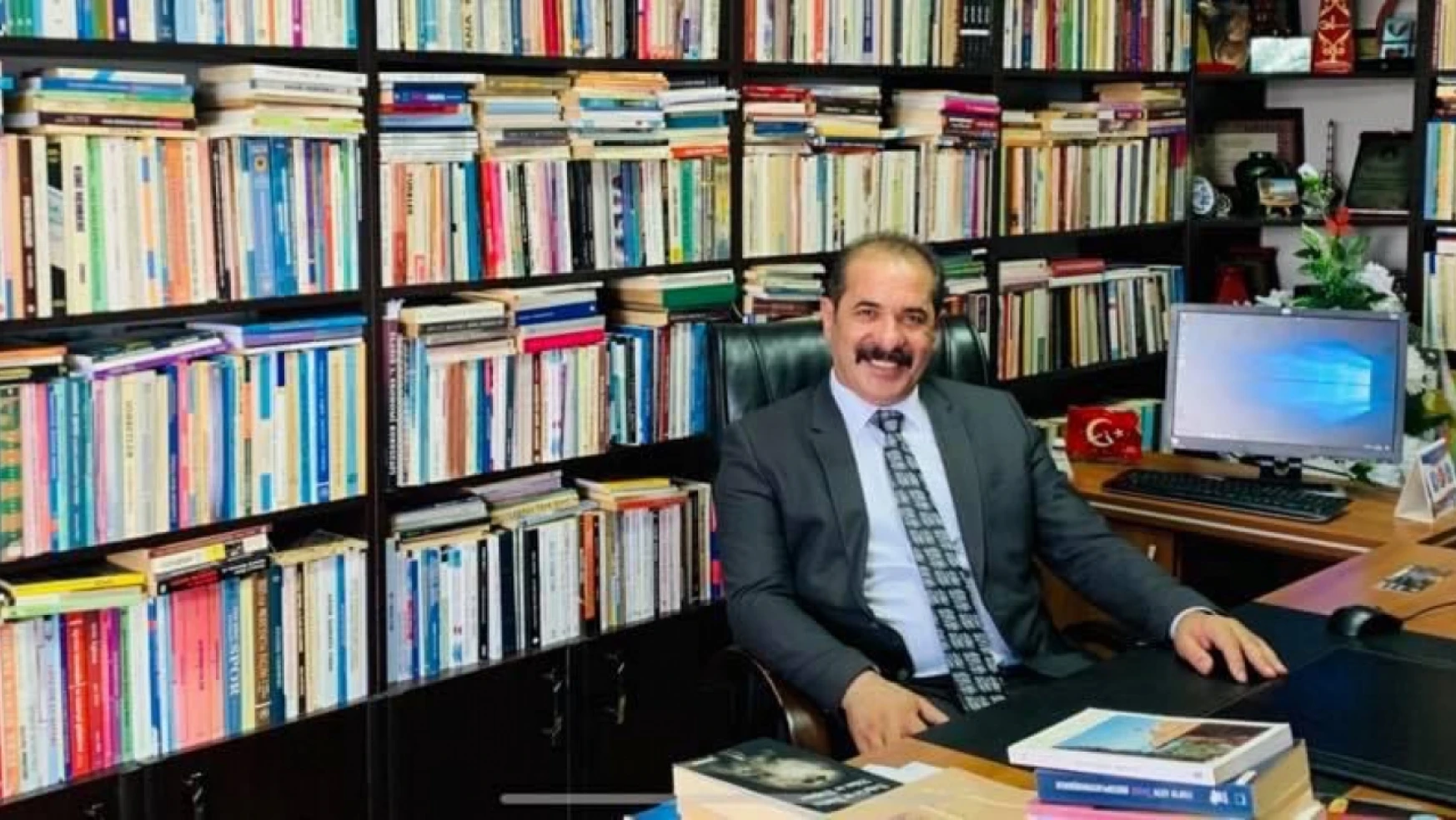 Bağımsız Aday Prof.Dr. Bilal Çoban, Genç İşsizlik Elazığ'ın En Önemli Problemidir