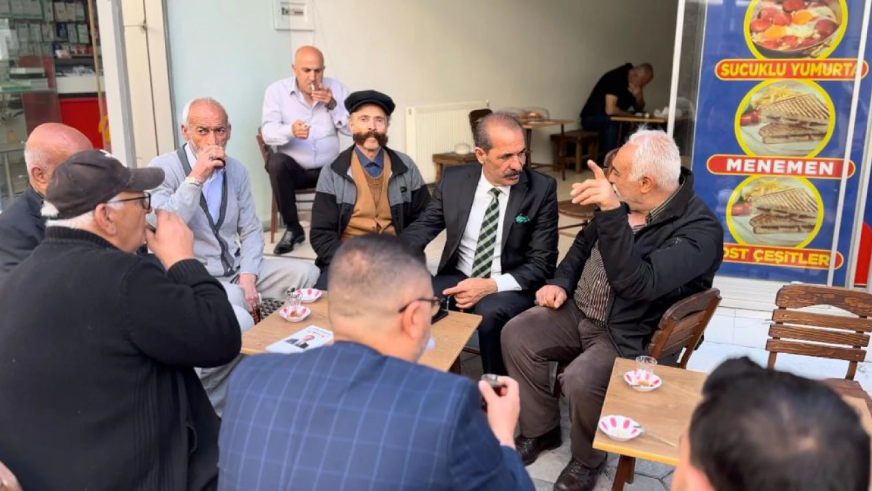Bağımsız Aday Prof.Dr.Bilal Çoban Hozat Garajı Esnaflarını Ziyaret Etti