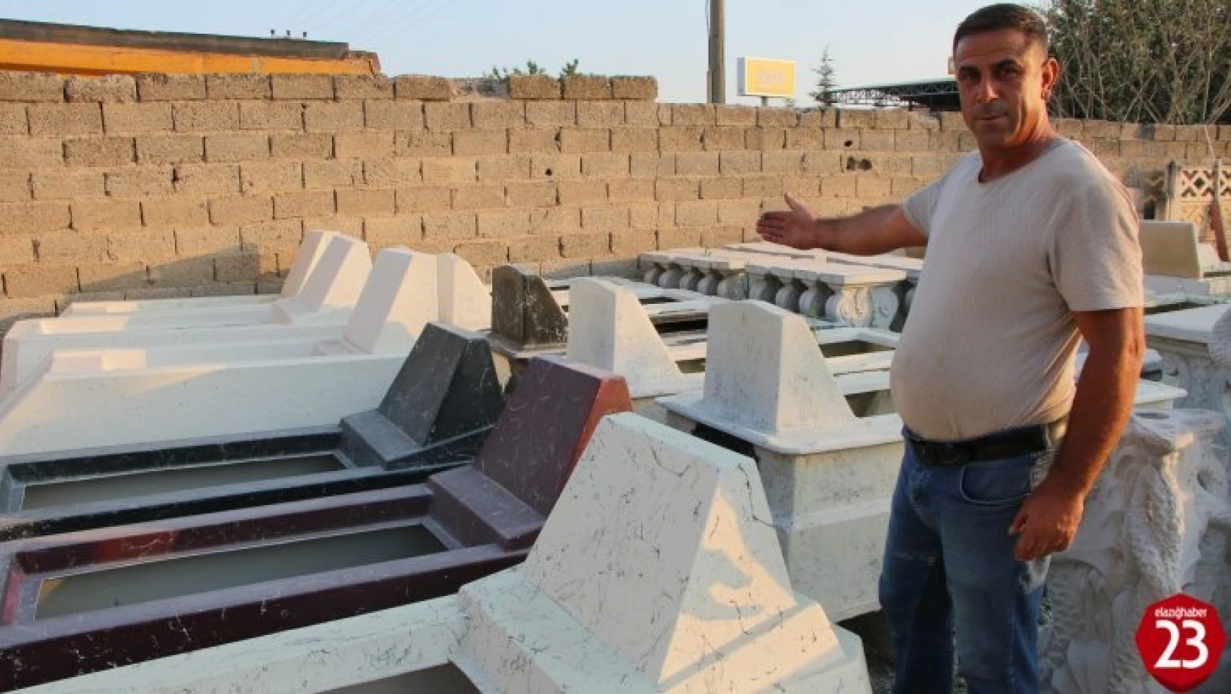 Elazığ'da Kompozit Hazır Mezarlar Kolaylığı İle Dikkat Çekiyor