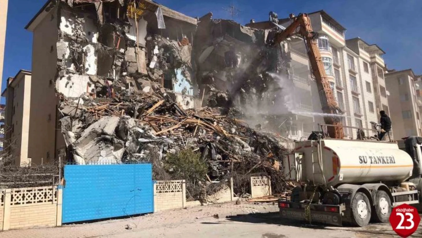 Depremin Vurduğu İllerden Elazığ'da Ağır Hasarlı Bina Sayısı Artıyor