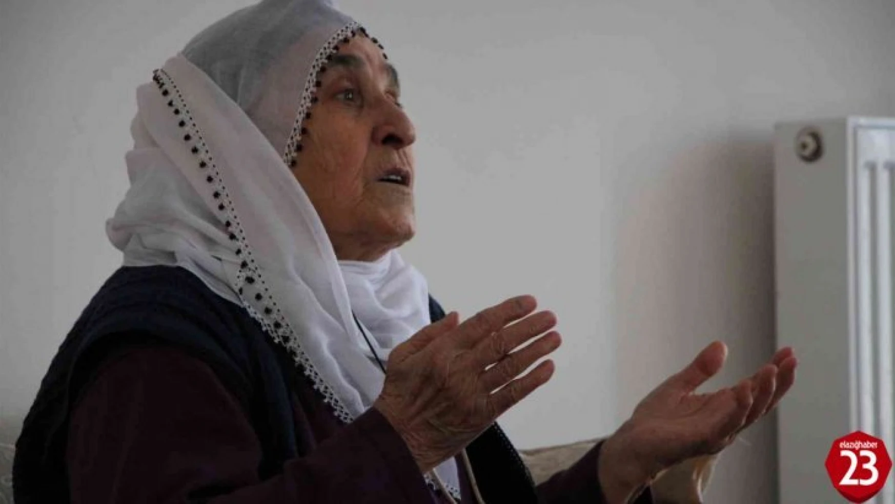 Elazığ'lı Depremzedelerden Cumhurbaşkanı Erdoğan ve Eşine Dua