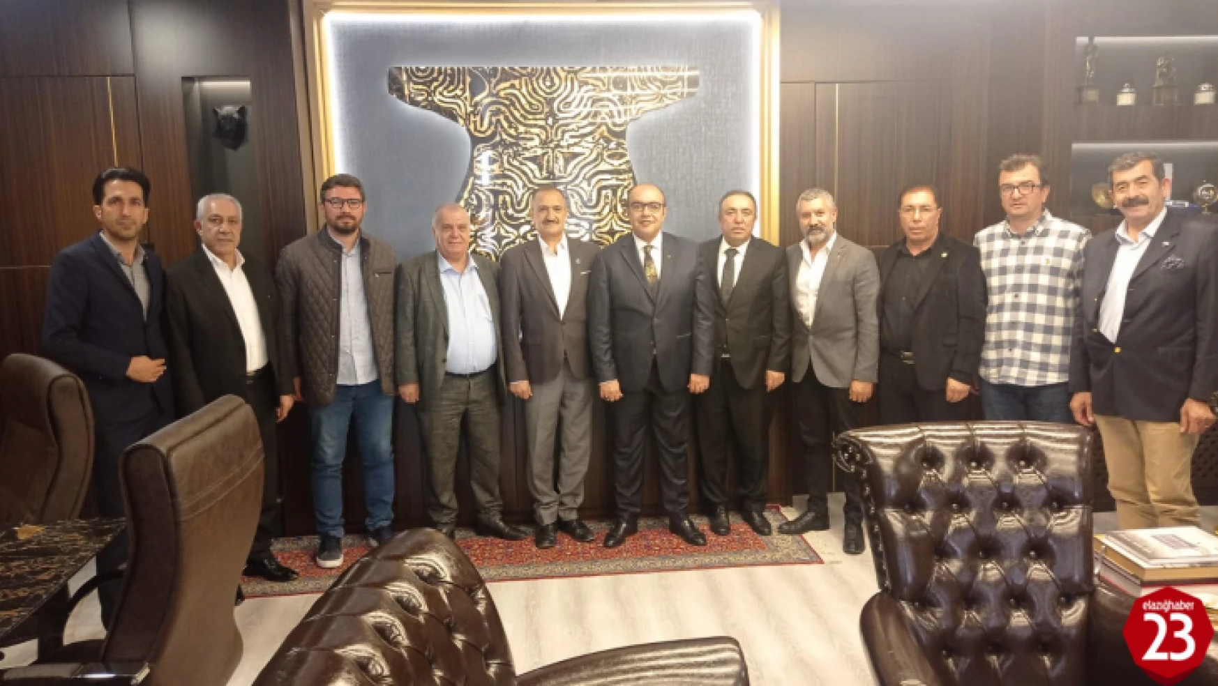 Elazığ Dernekler Federasyonu Başkanı İzmir Adalet Komisyonu Başkanı Oktay Tabur Ziyaret Etti