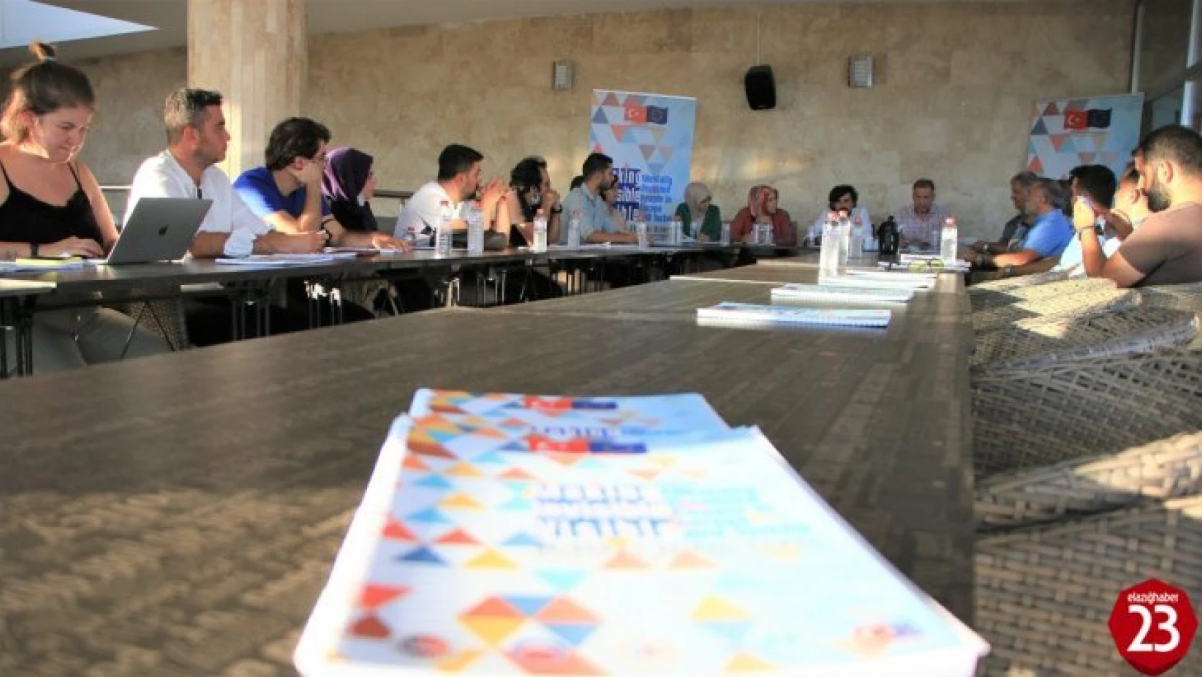 Elazığ'da Görünmezi Görünür Kıl Projesi Toplantısı Yapıldı