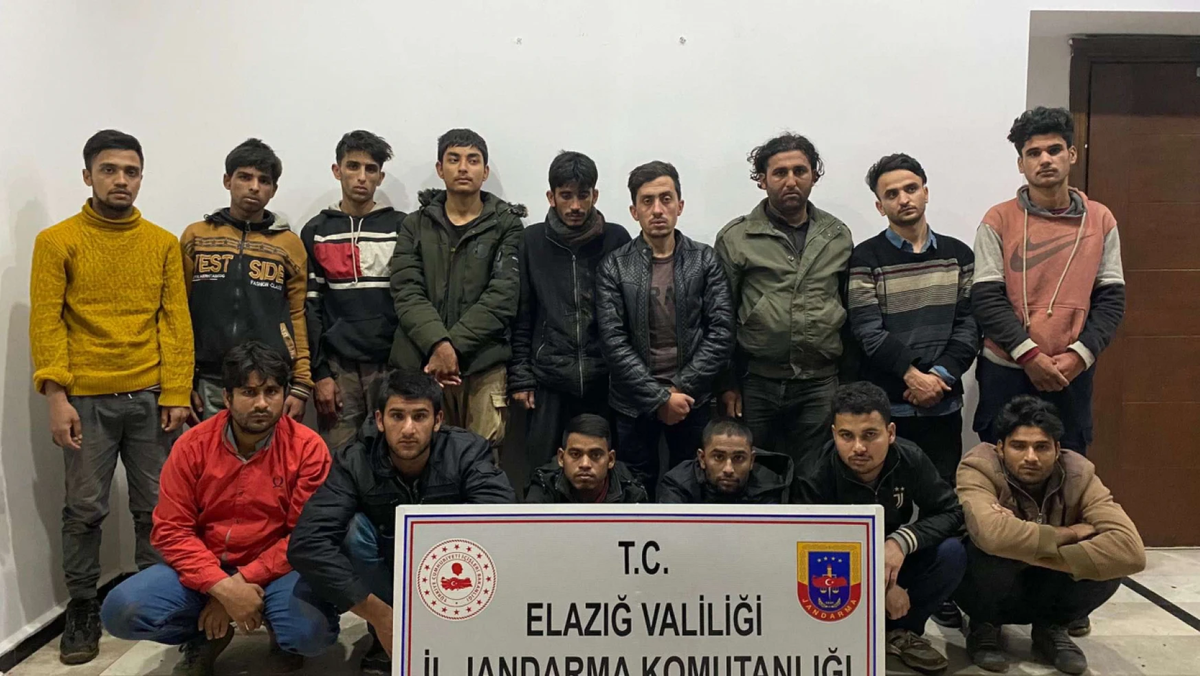 Elazığ'da 15 Düzensiz Göçmen Yakalandı