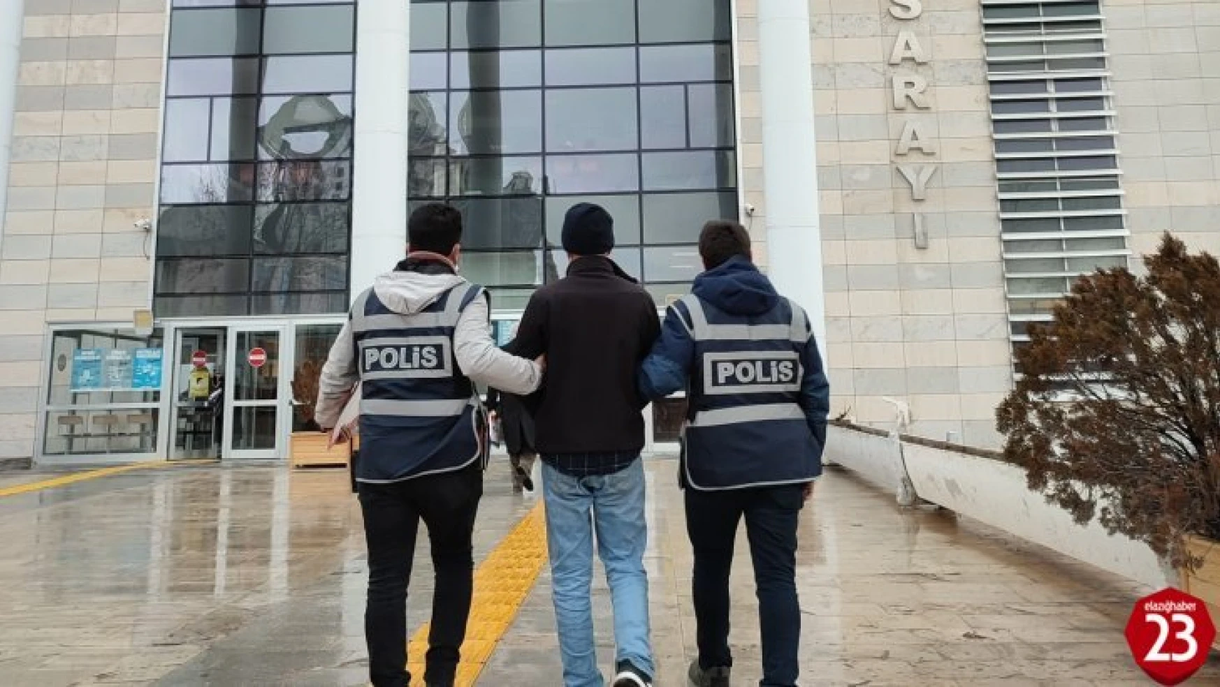 Elazığ'da 28 ayrı suç kaydı olan şüpheli kombi çaldıktan sonra yakalandı