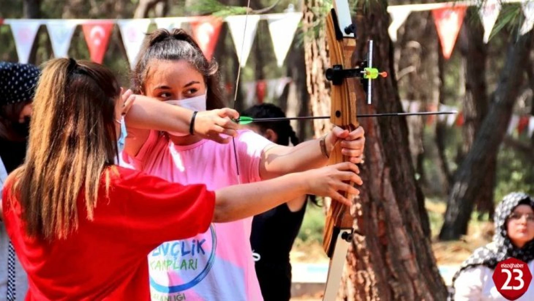 Elazığ'da 371 öğrenci gençlik kamplarına katıldı