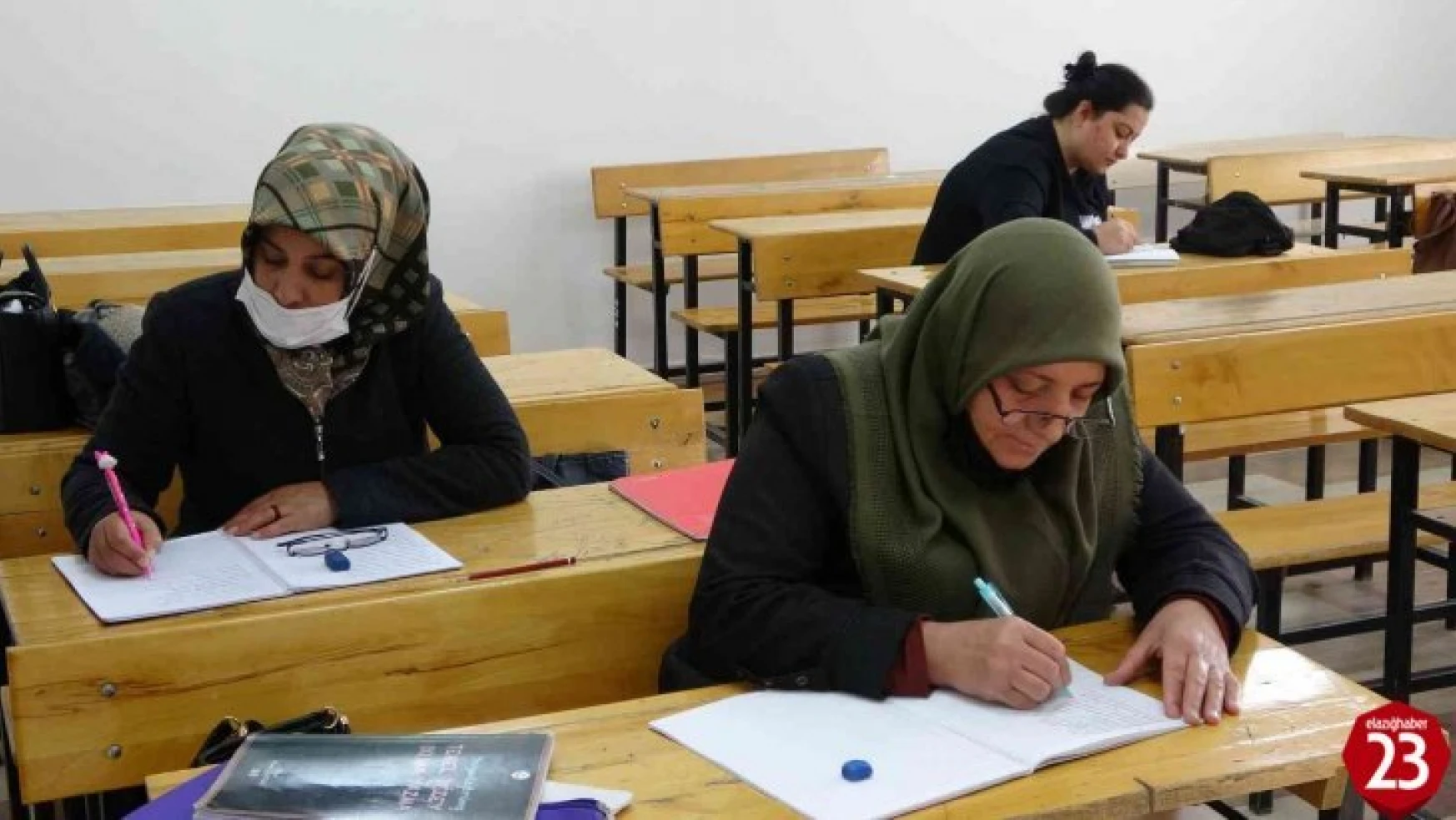 Elazığ'da 512 Kursta 8 Bin Vatandaş Eğitim Alıyor