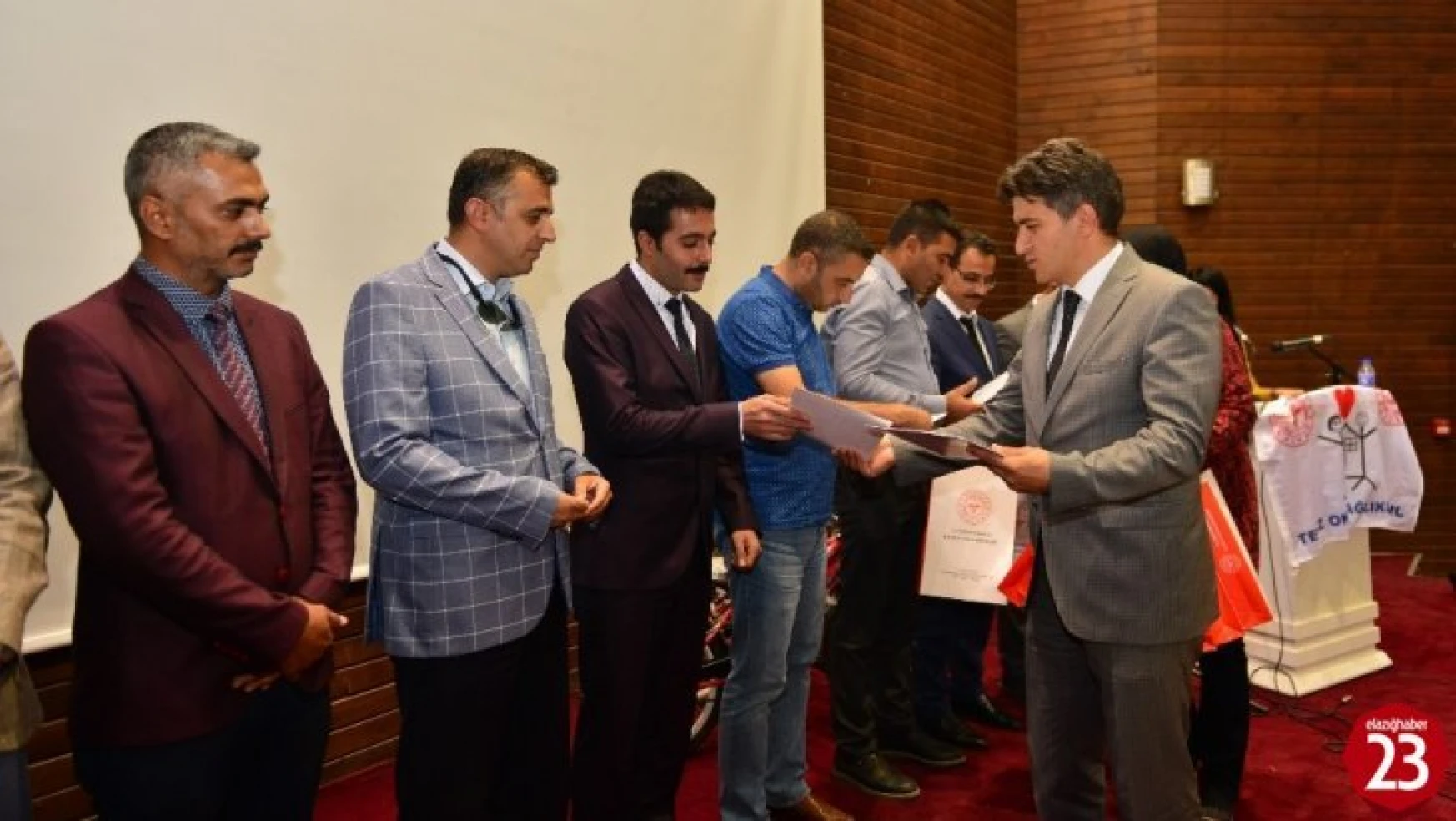Elazığ'da Beyaz Bayrak Ve Beslenme Dostu Okul Sertifika Töreni