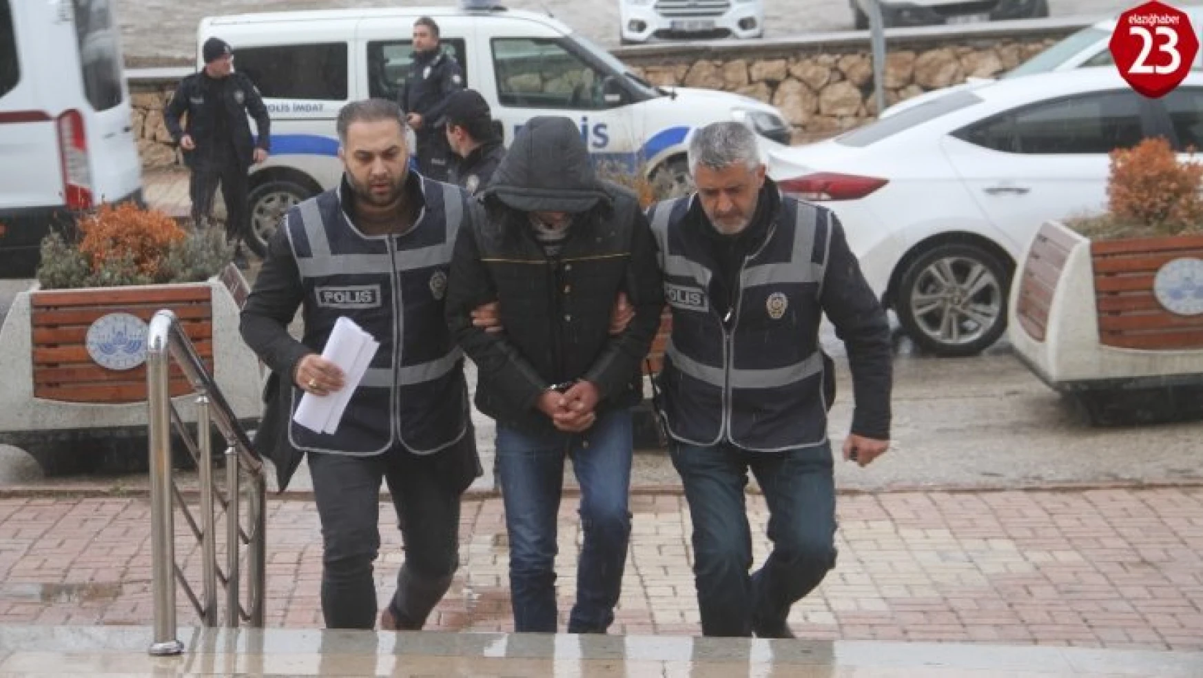 Elazığ'da bir kişiyi iş yerinde vuran şüpheli  tutuklandı