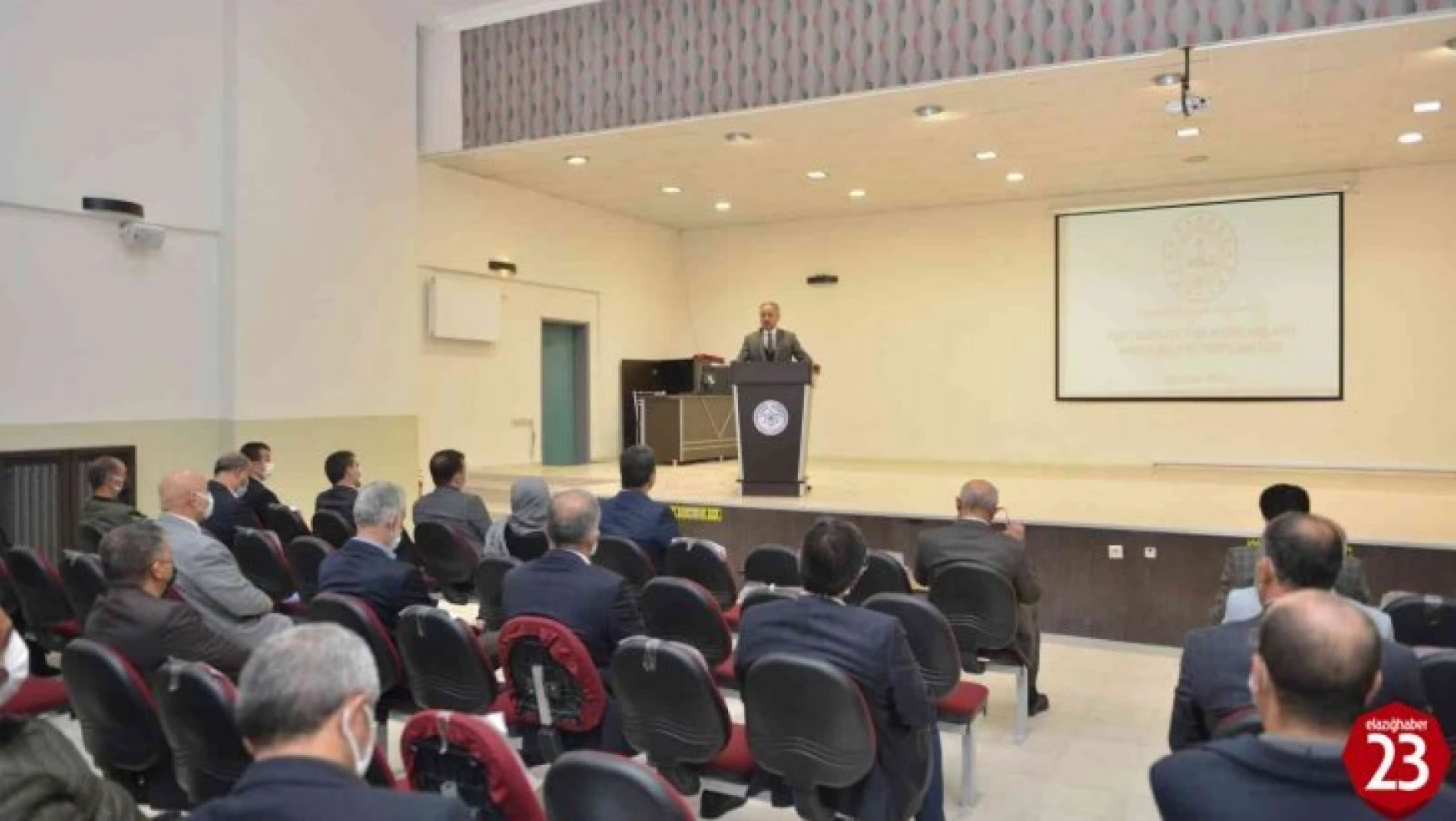 Elazığ'da eğitim gündemi değerlendirme toplantısı yapıldı
