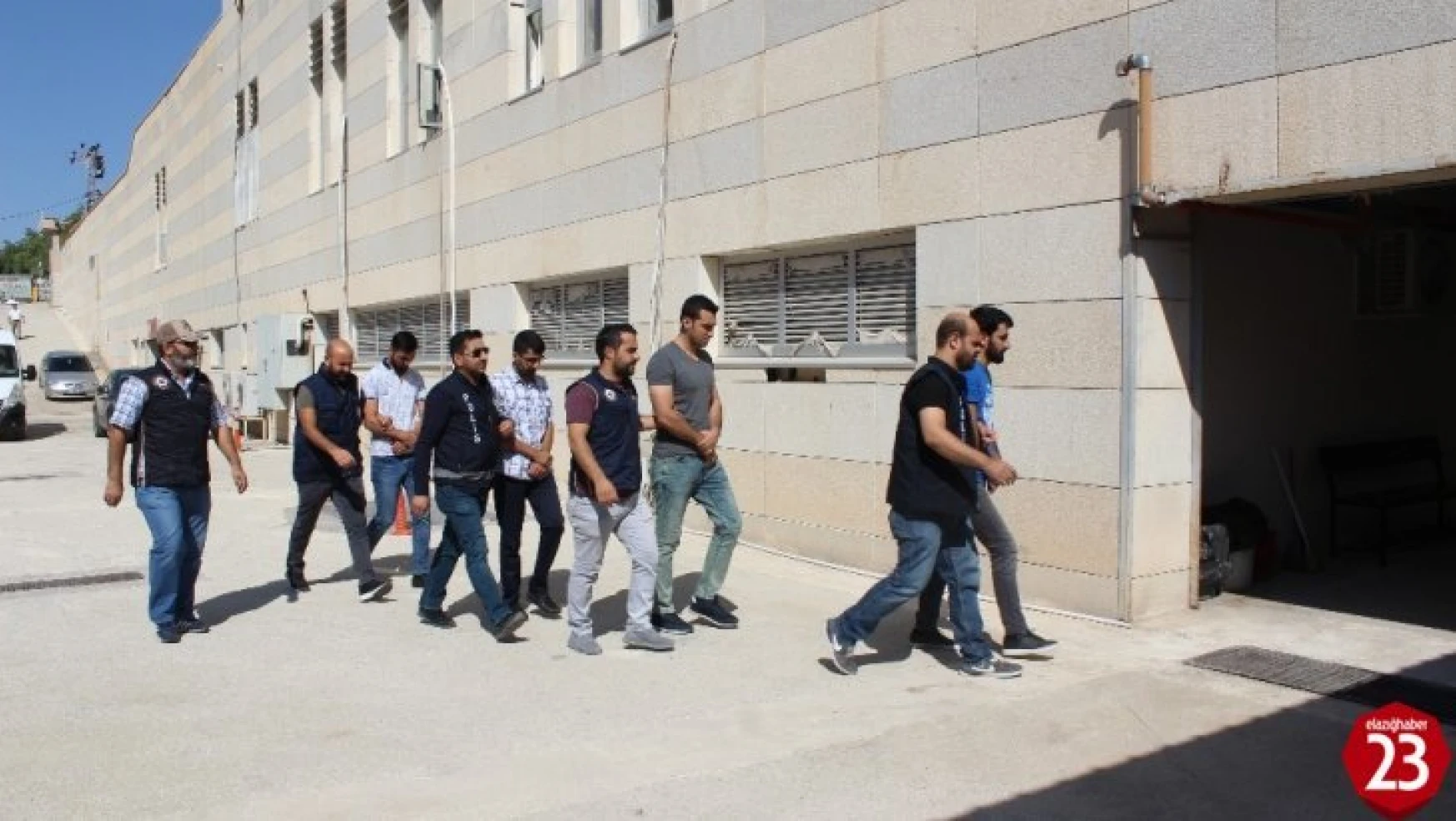 Elazığ'da FETÖ'den Gözaltına Alınan 4 Şüpheli Adliyeye Sevk Edildi