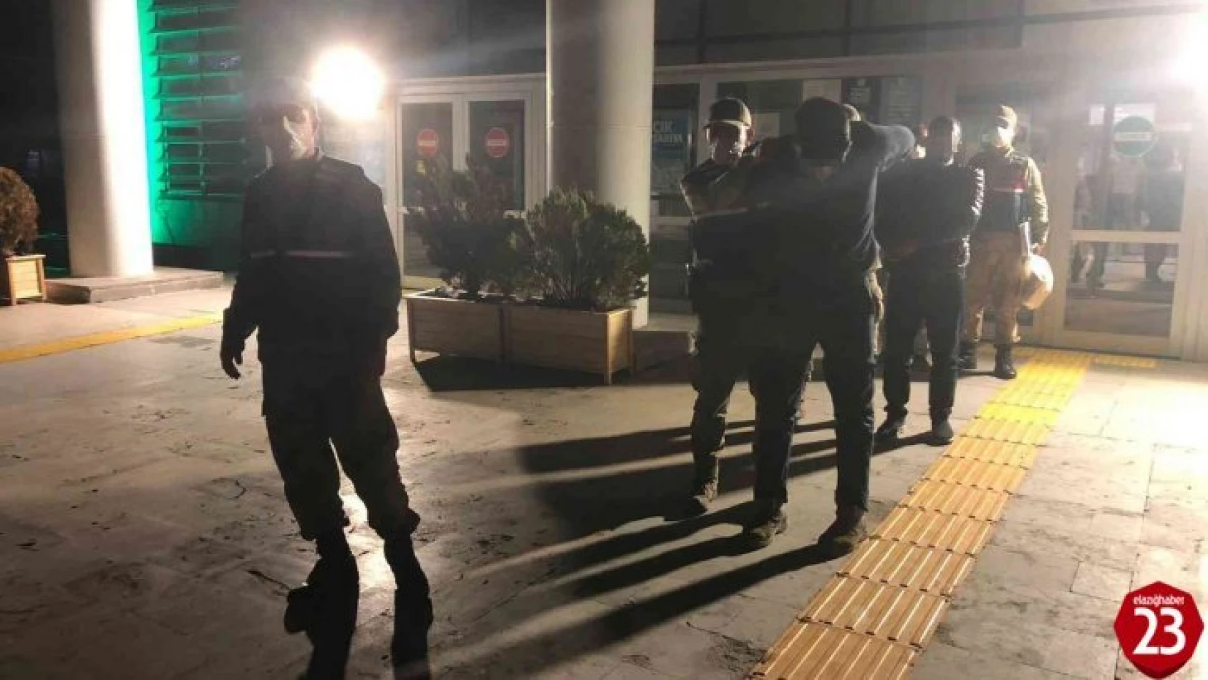 Elazığ'da kablo çalan hırsızlar tutuklandı
