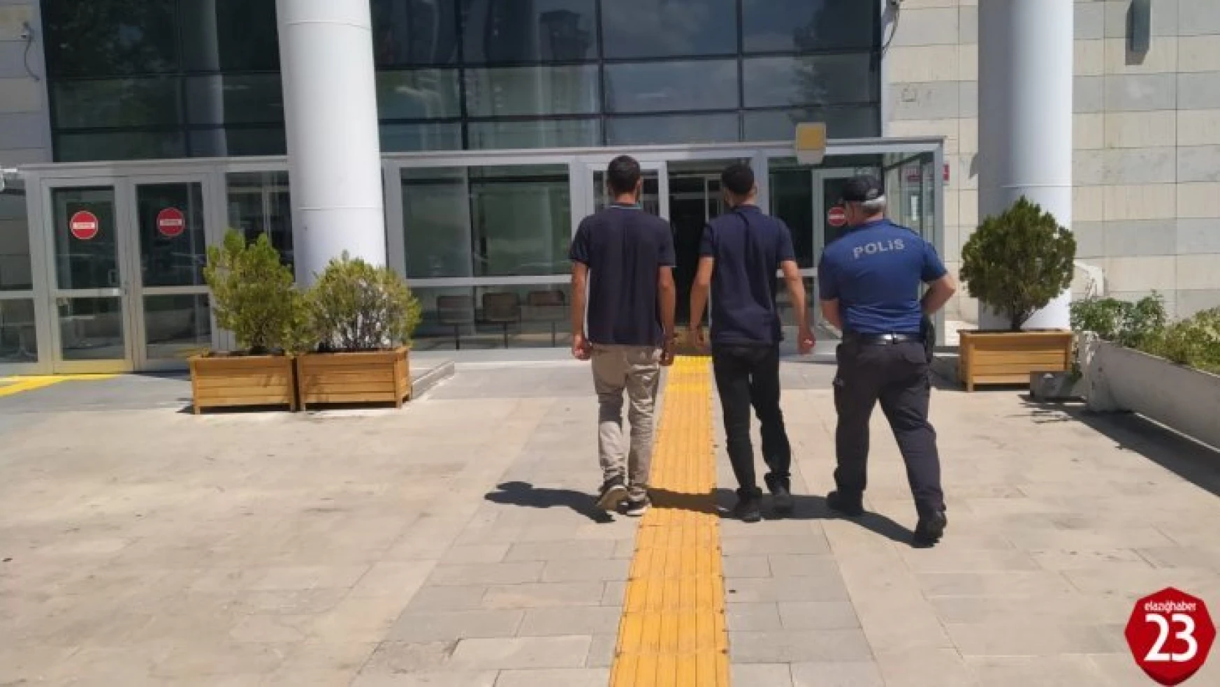 Elazığ'da kablo hırsızları suçüstü yakalandı