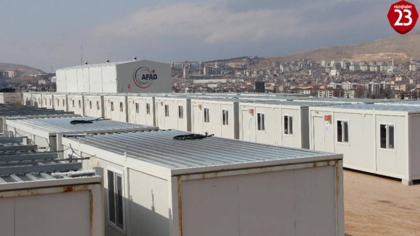 Elazığ'da konteyner kent çalışmaları aralıksız sürüyor