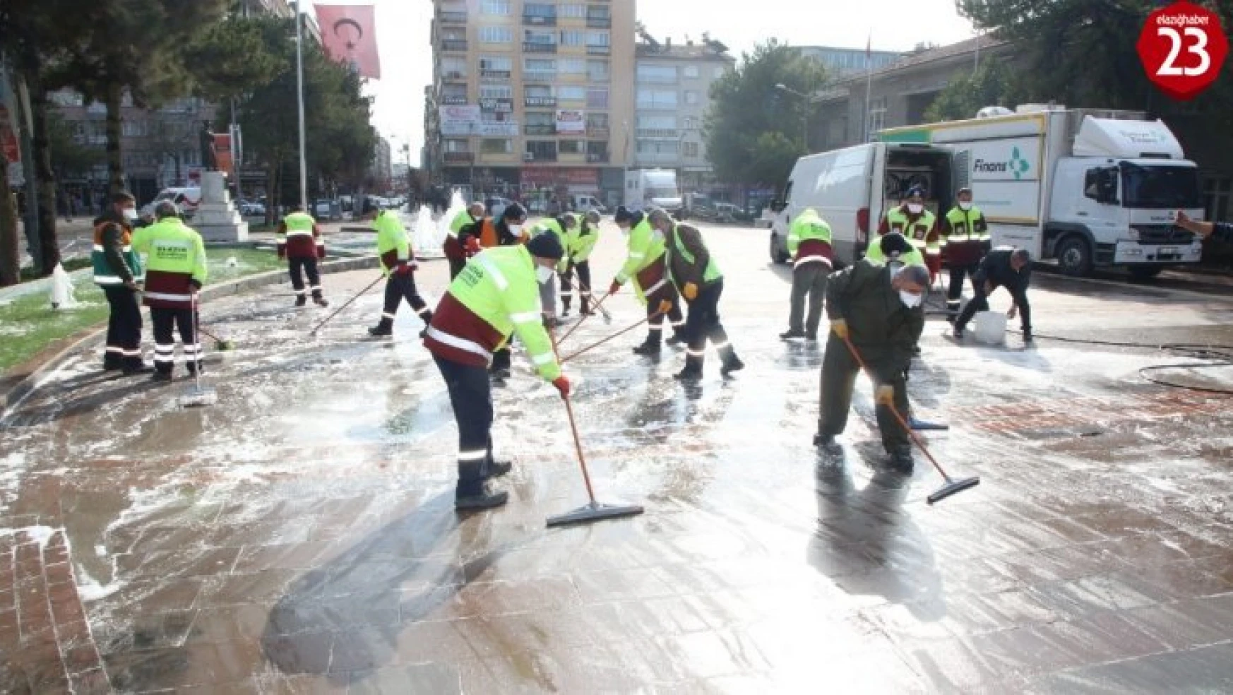 Elazığ'da korona virüsüne karşı kapsamlı temizlik
