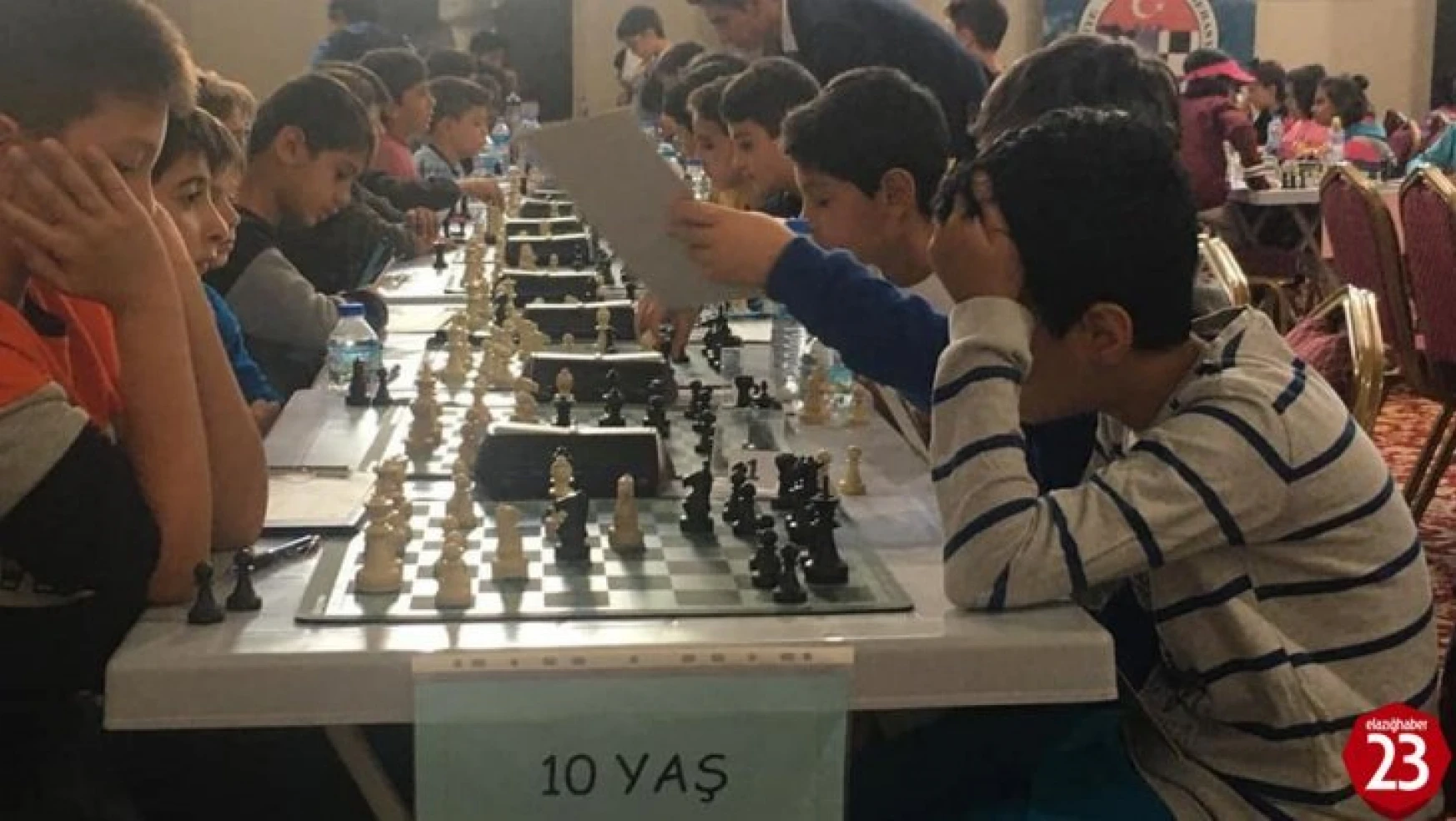 Elazığ'da Küçükler ve Yıldızlar Satranç Turnuvası