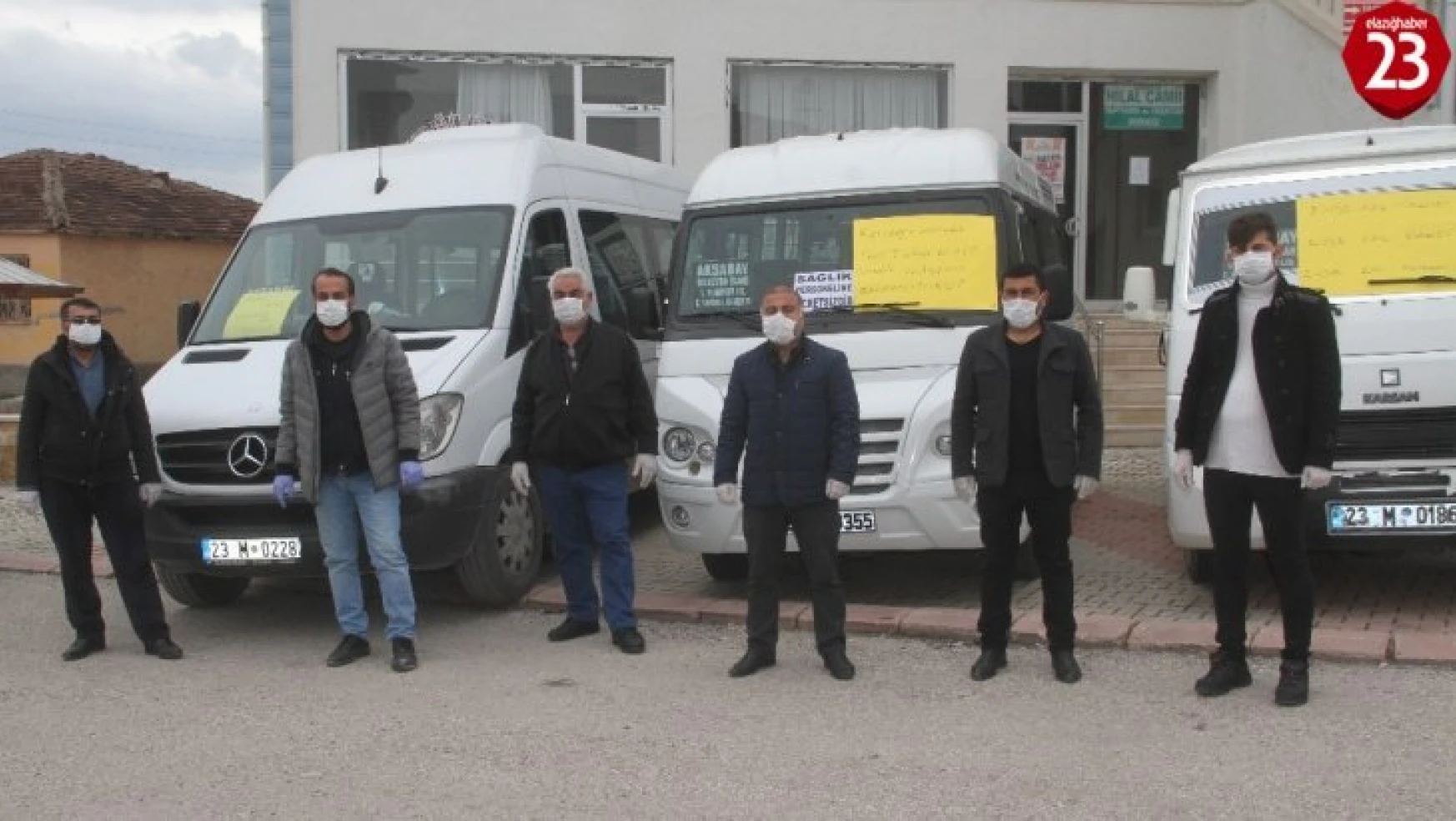 Elazığ'da minibüsçülerden,sağlık çalışanlarına destek