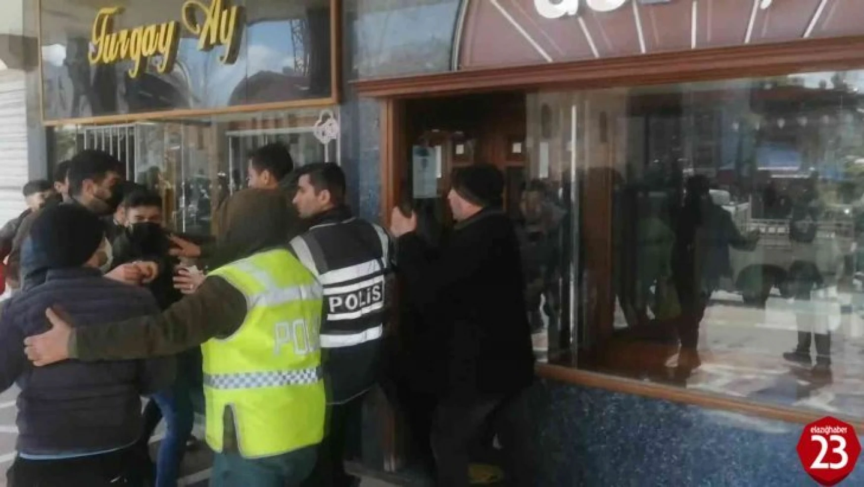 Elazığ'da Nevruz Etkinliği Sonrası Gerginliği Polis Önledi