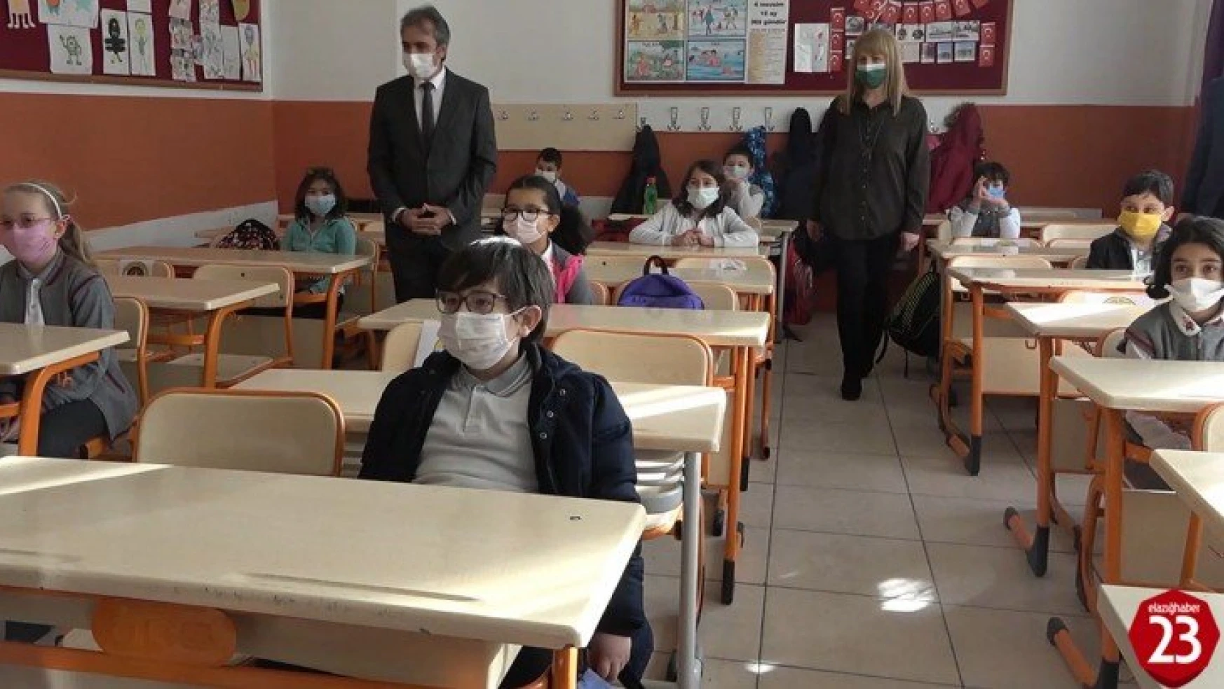 Elazığ'da Öğrenciler Komşuluk Mazi Olmasın Diye Yazacak