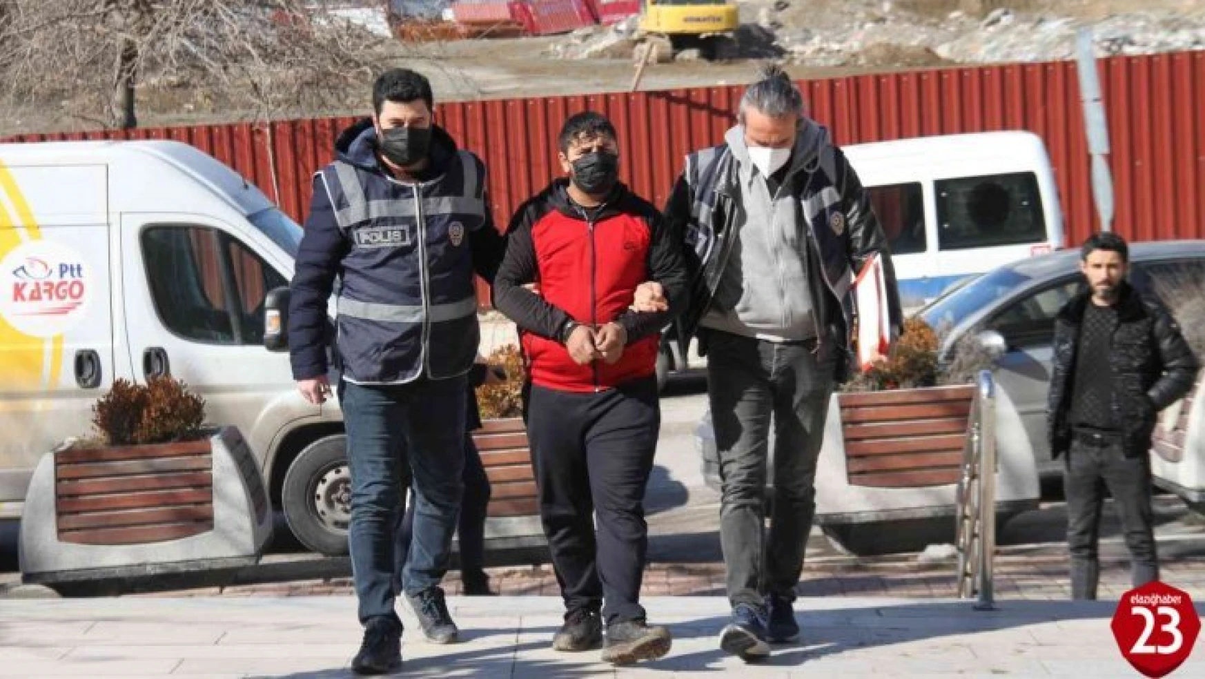 Elazığ'da rögar kapağı çalan şüpheli tutuklandı