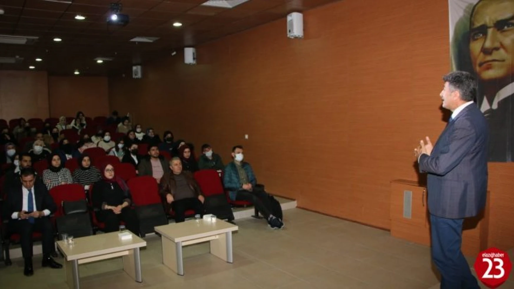 Elazığ'da Sosyal Hizmet uygulamaları semineri