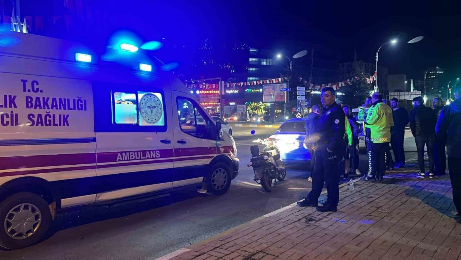 Elazığ'da trafik kazası: 1'i ağır 3 yaralı