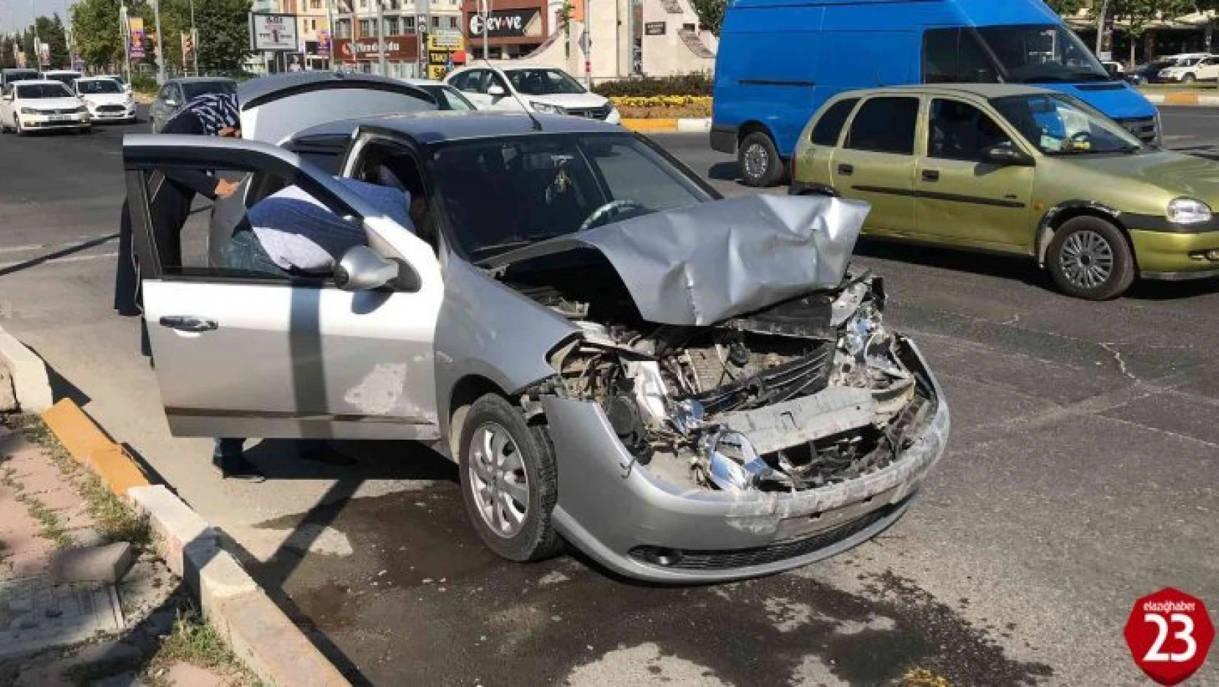 Elazığ'da Trafik Kazası, 1 Yaralı