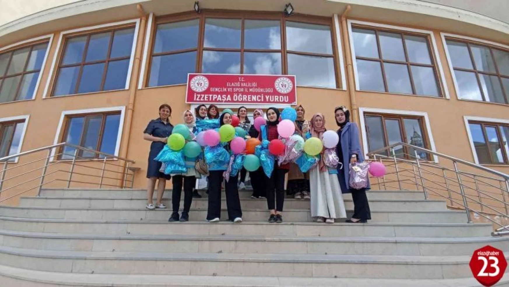 Elazığ'da üniversite öğrencilerinden anlamlı ziyaret